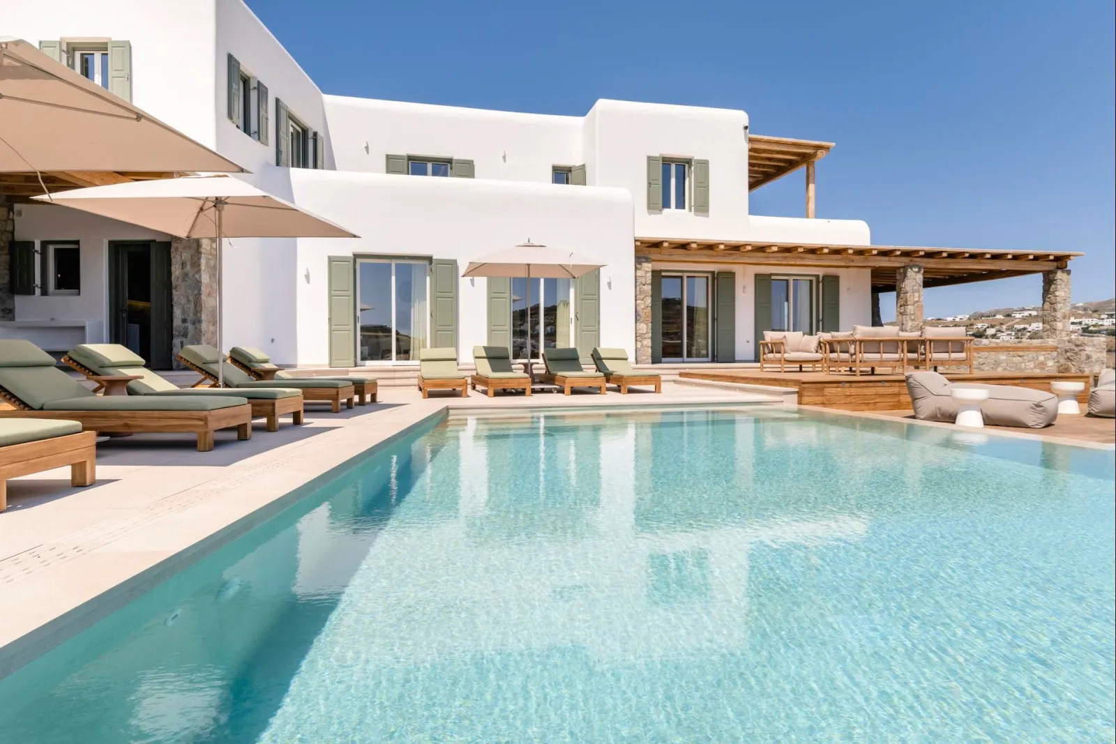 Aveline  Villa