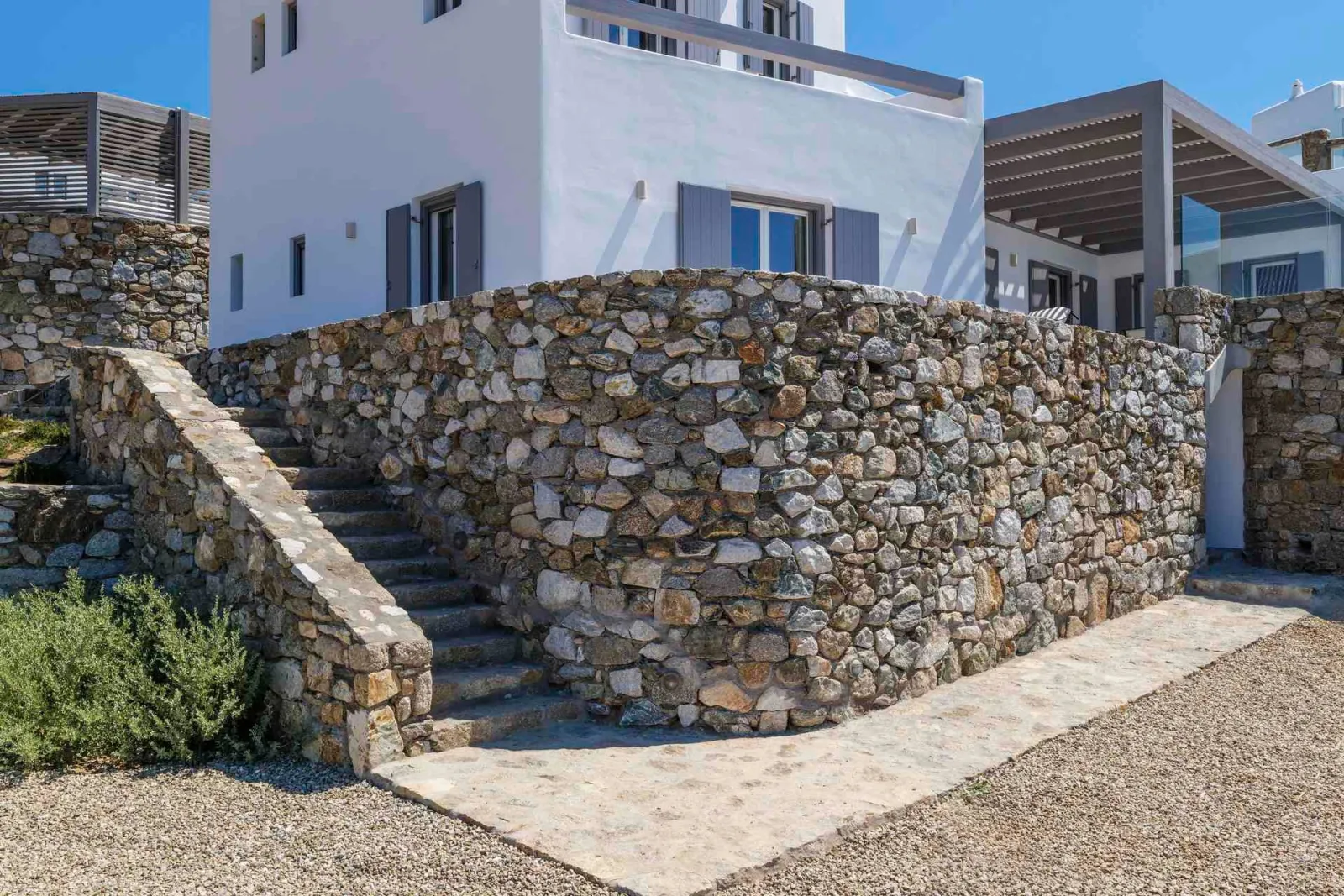 Edda Villa