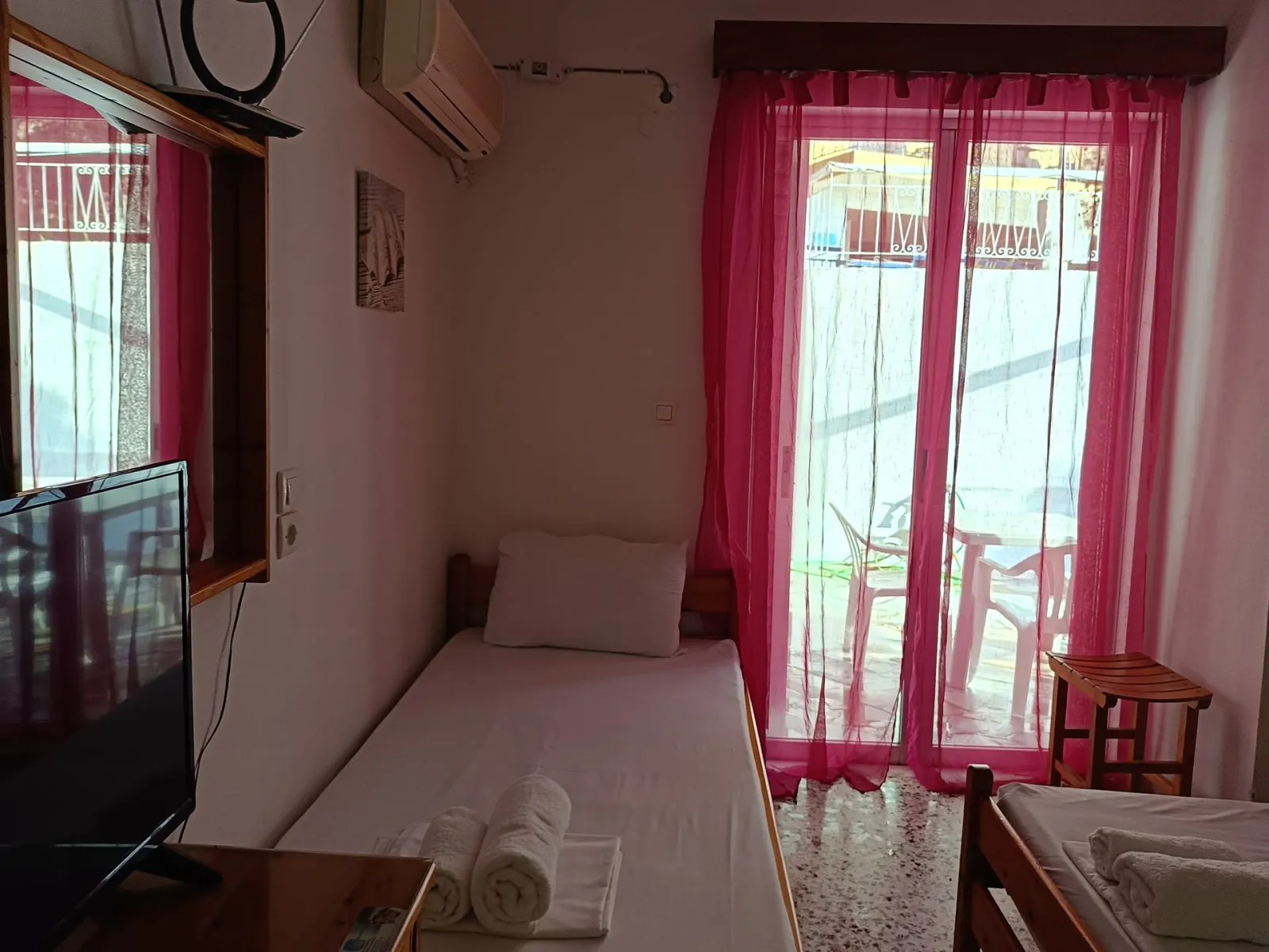 Economy One-Bedroom Apartment 