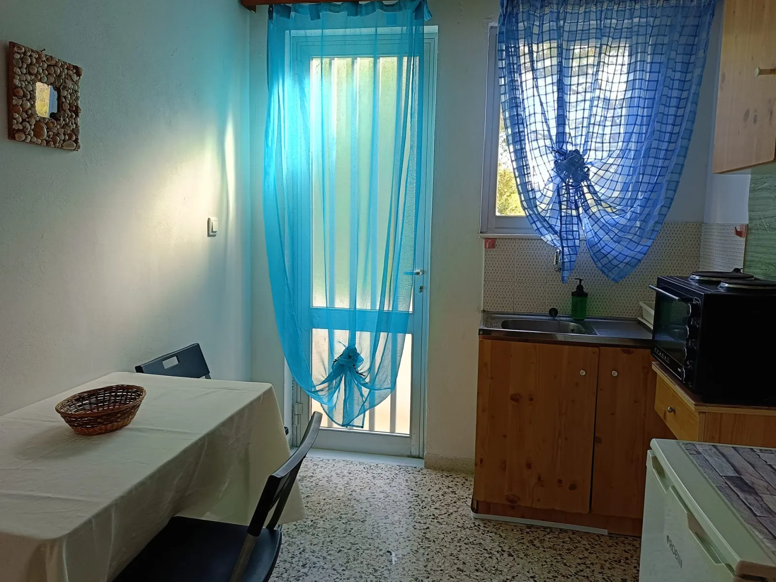 Economy One-Bedroom Apartment 
