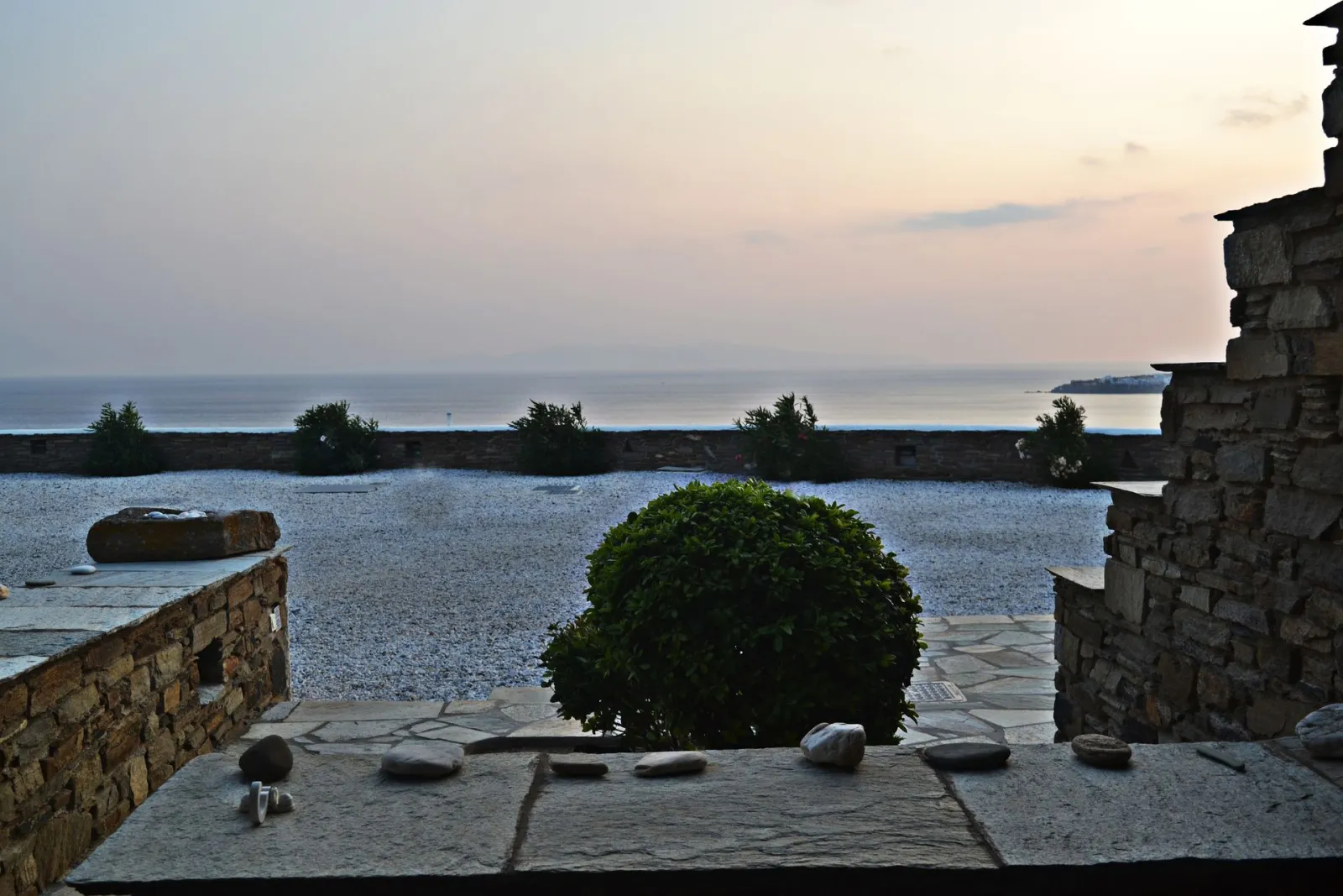 Quadrable Apartment with Sea View