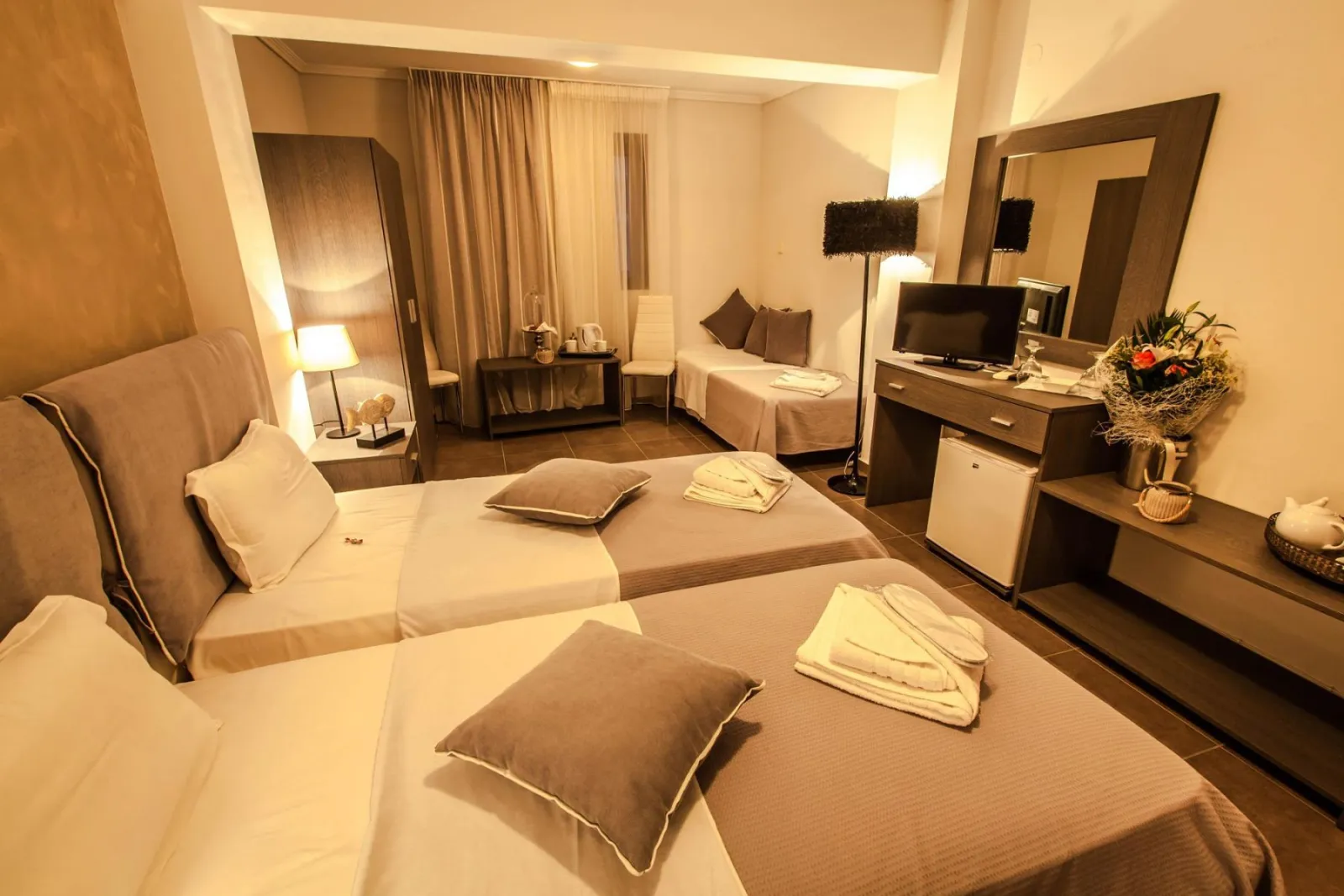 Triple Room | Aqua Mare Sea Side Rooms