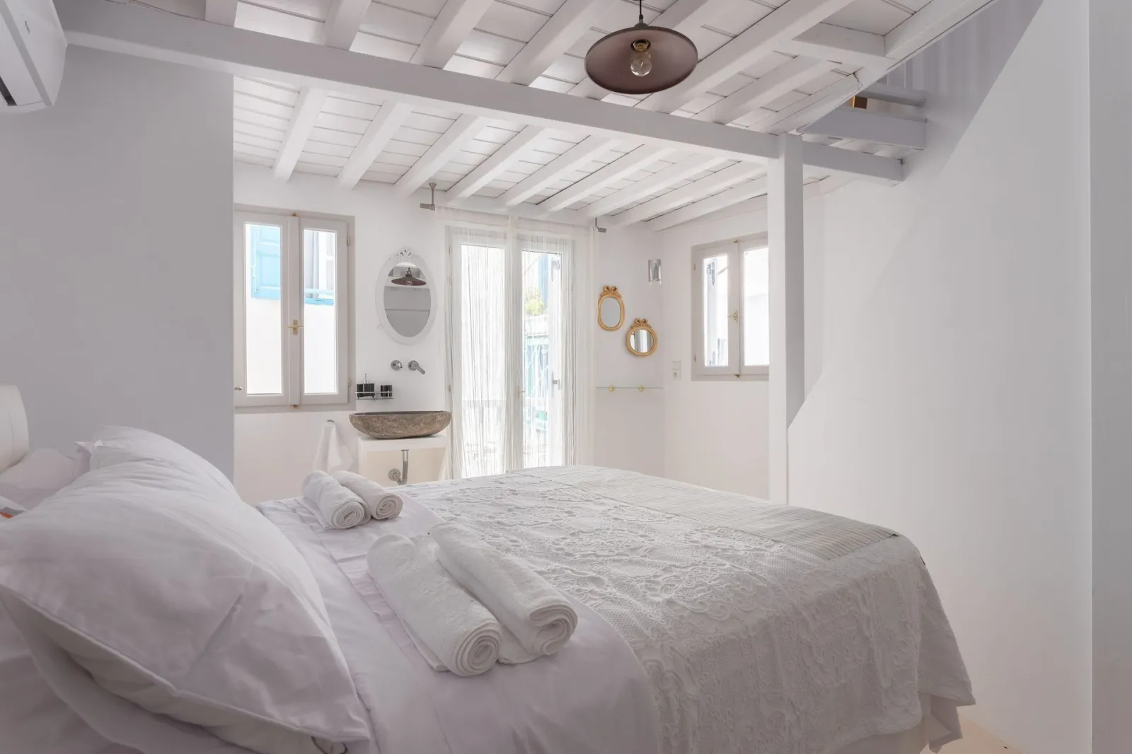 Chora Studio and Maisonette