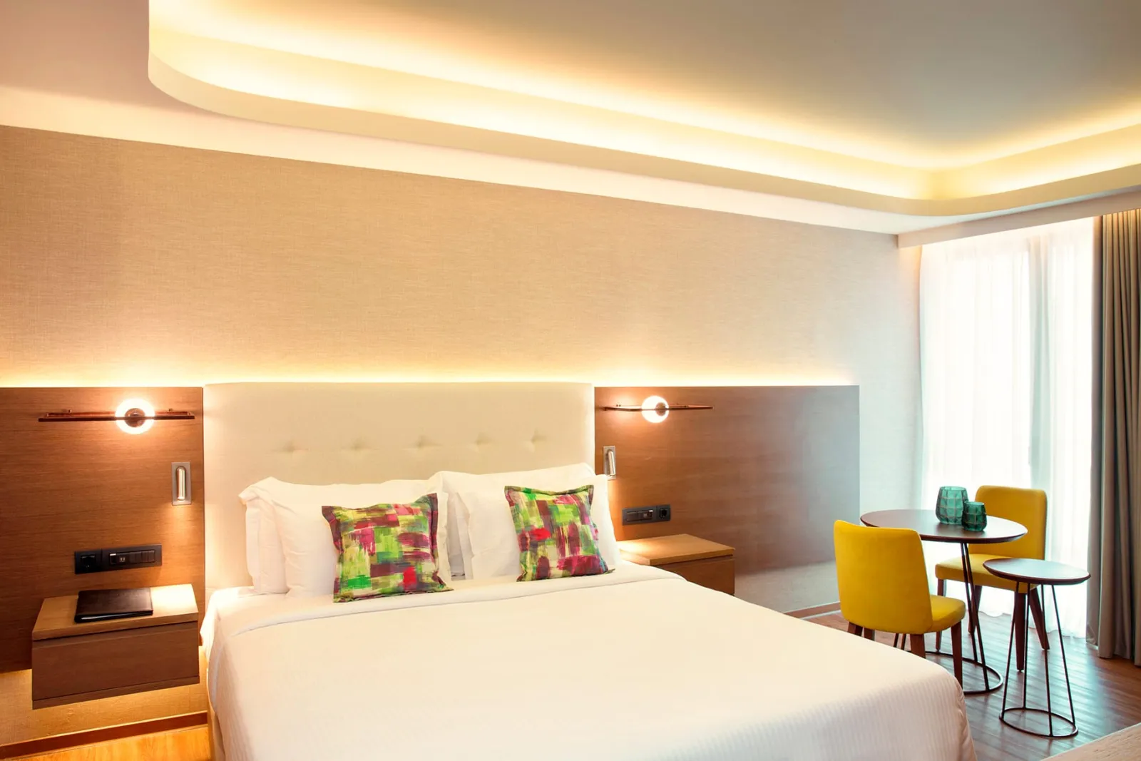 Junior Suite Atrium View
