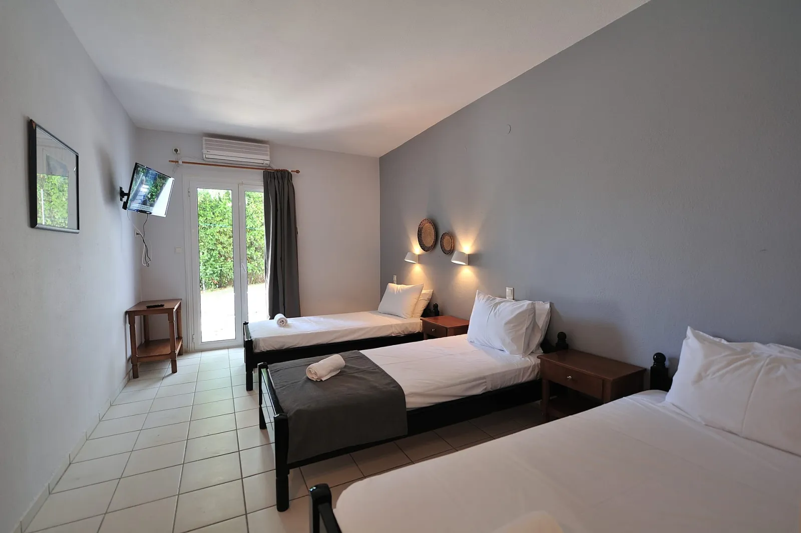 Triple Room with Private Balcony