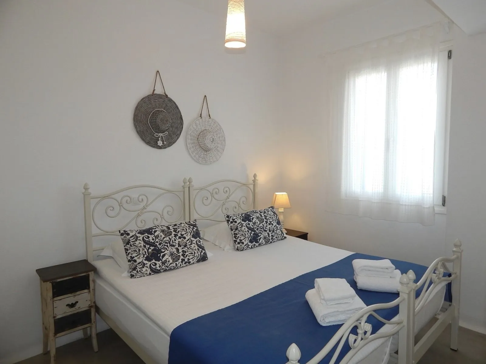 Deluxe One Bedroom Apartment