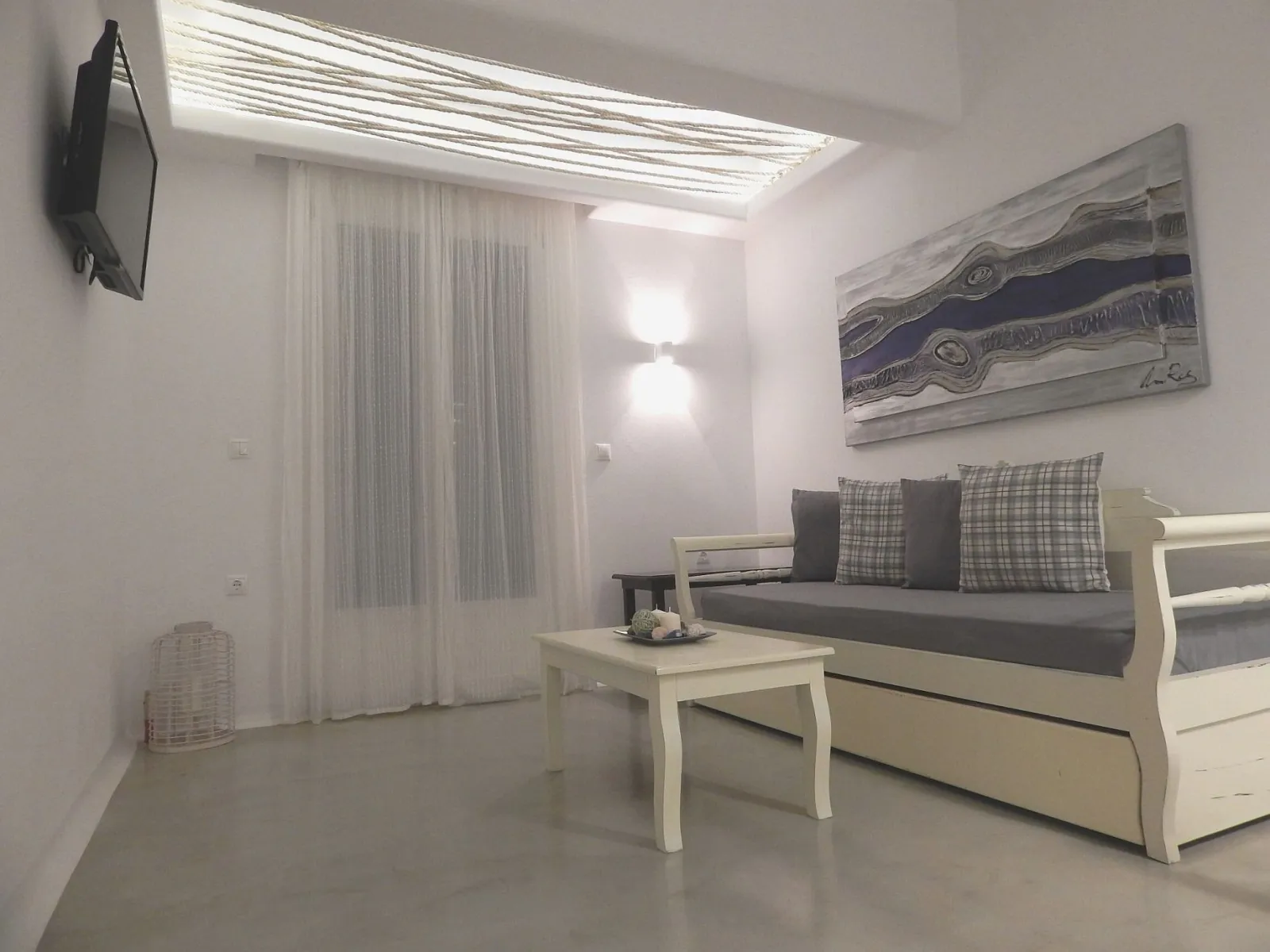 Deluxe One Bedroom Apartment