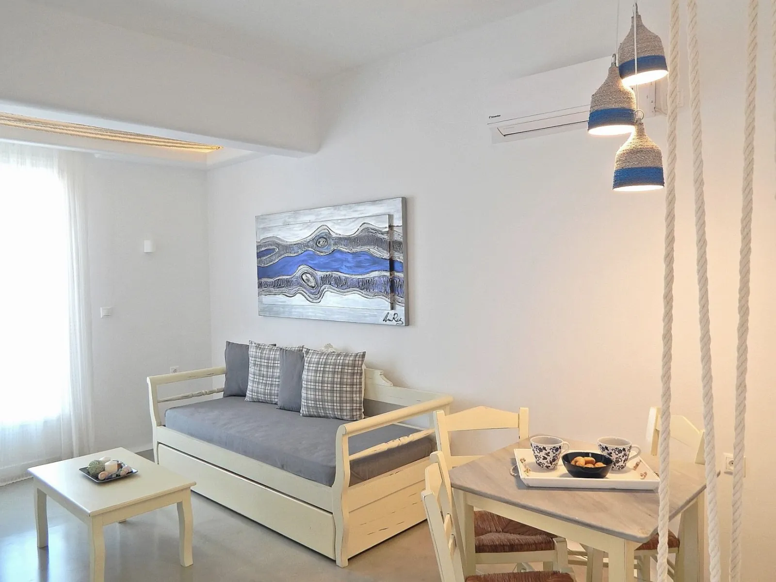 Deluxe One Bedroom Apartment
