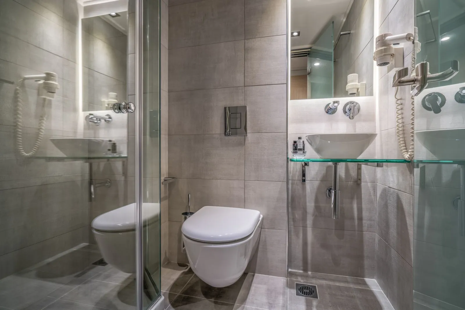 Standard Twin/Double Room