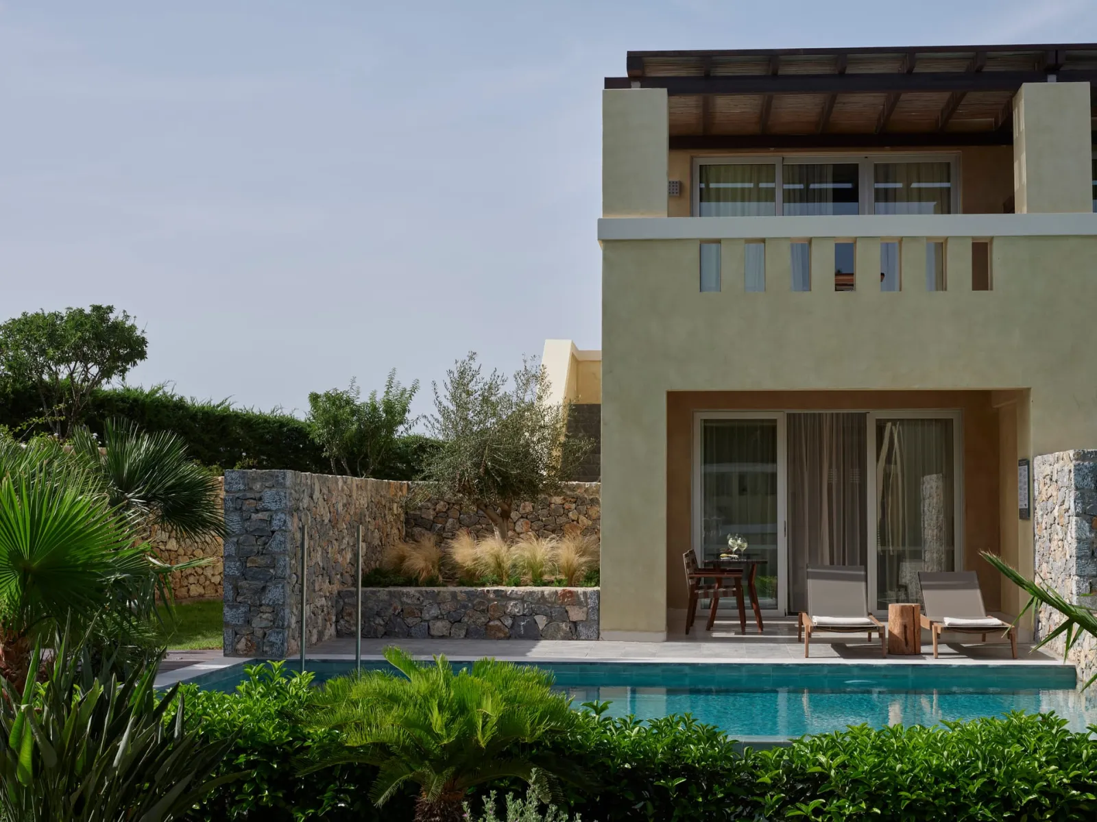Twin / Double Room Private Pool Inland View