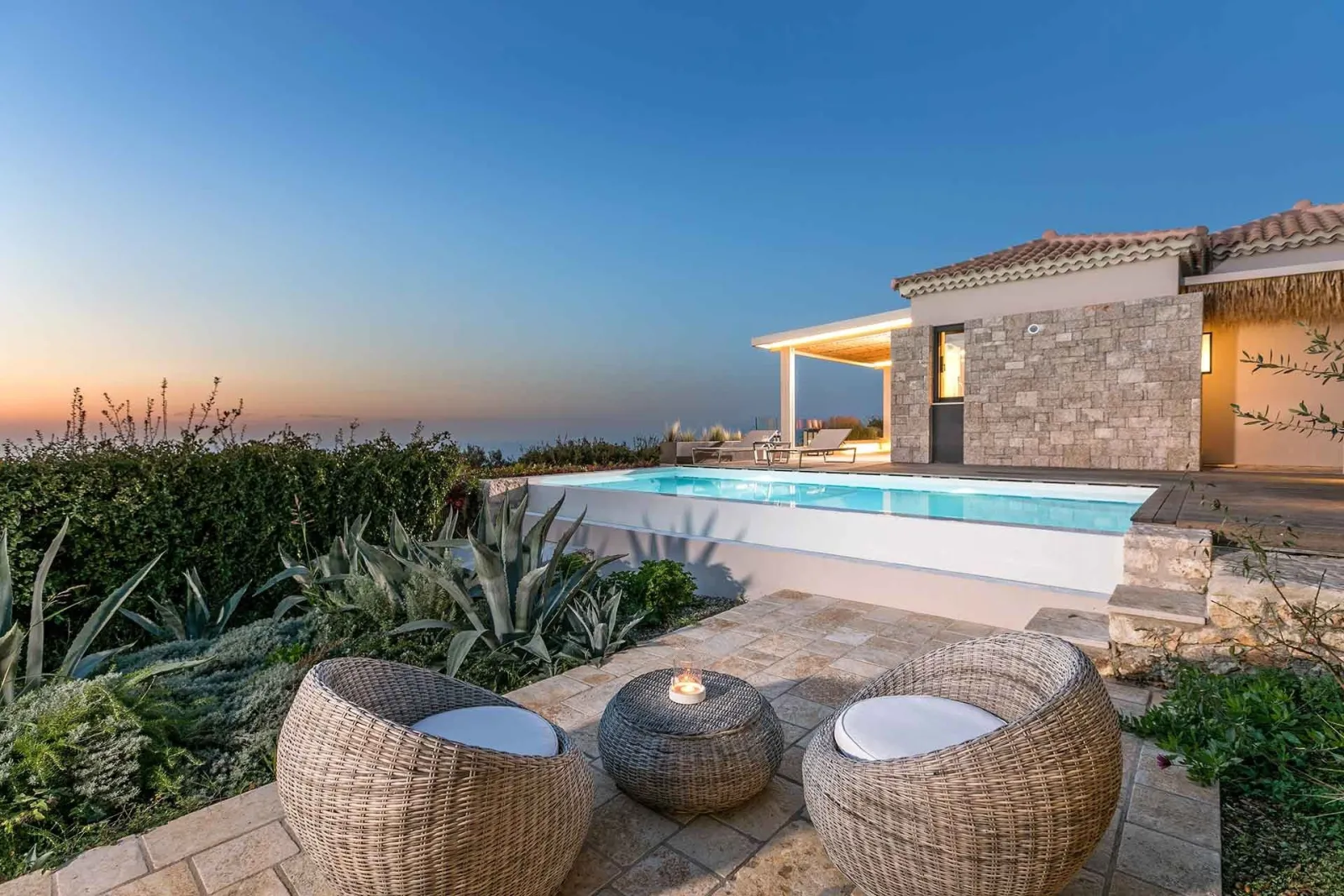 Aloysia Villa