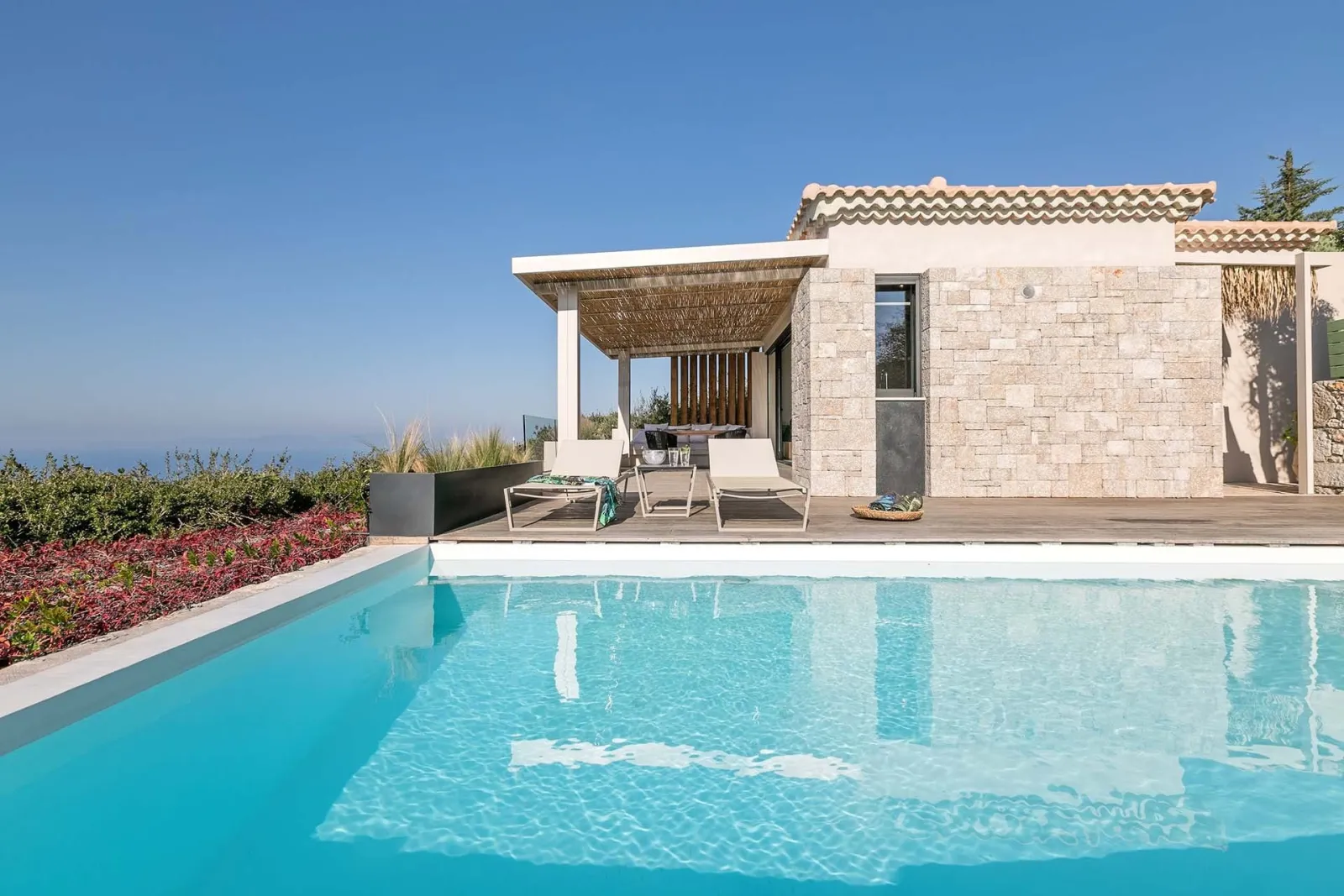 Aloysia Villa