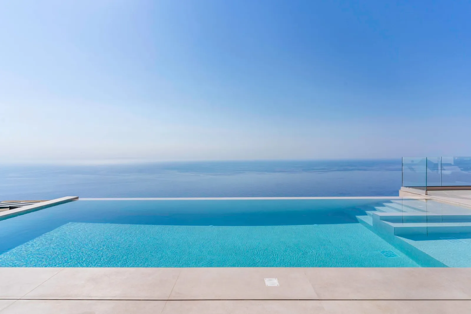 Rouge villa