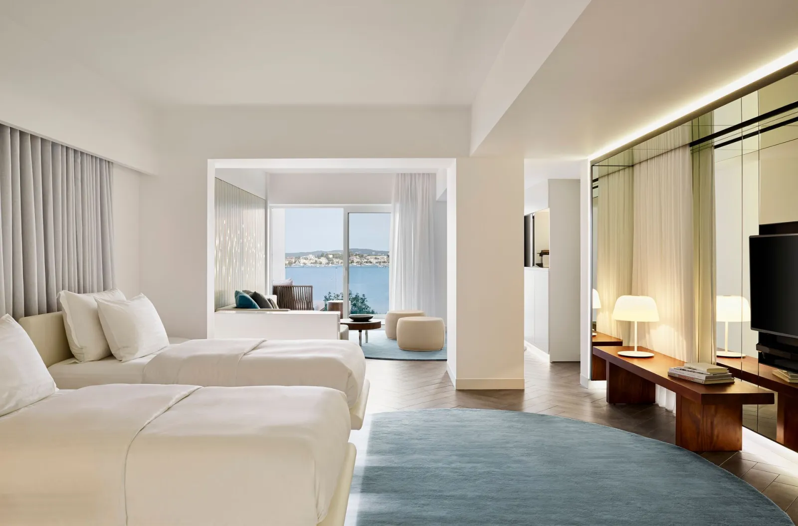 Ultra Suite with Sea View
