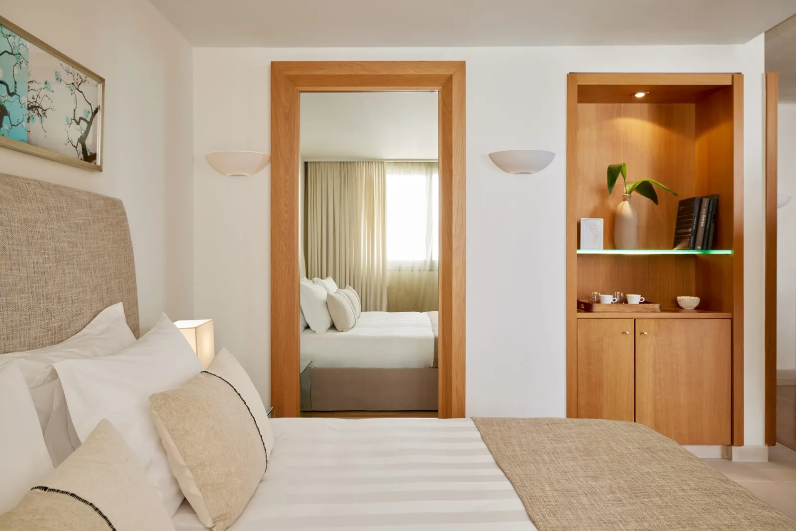 Junior Suite - Side Sea View [39-48 m²]