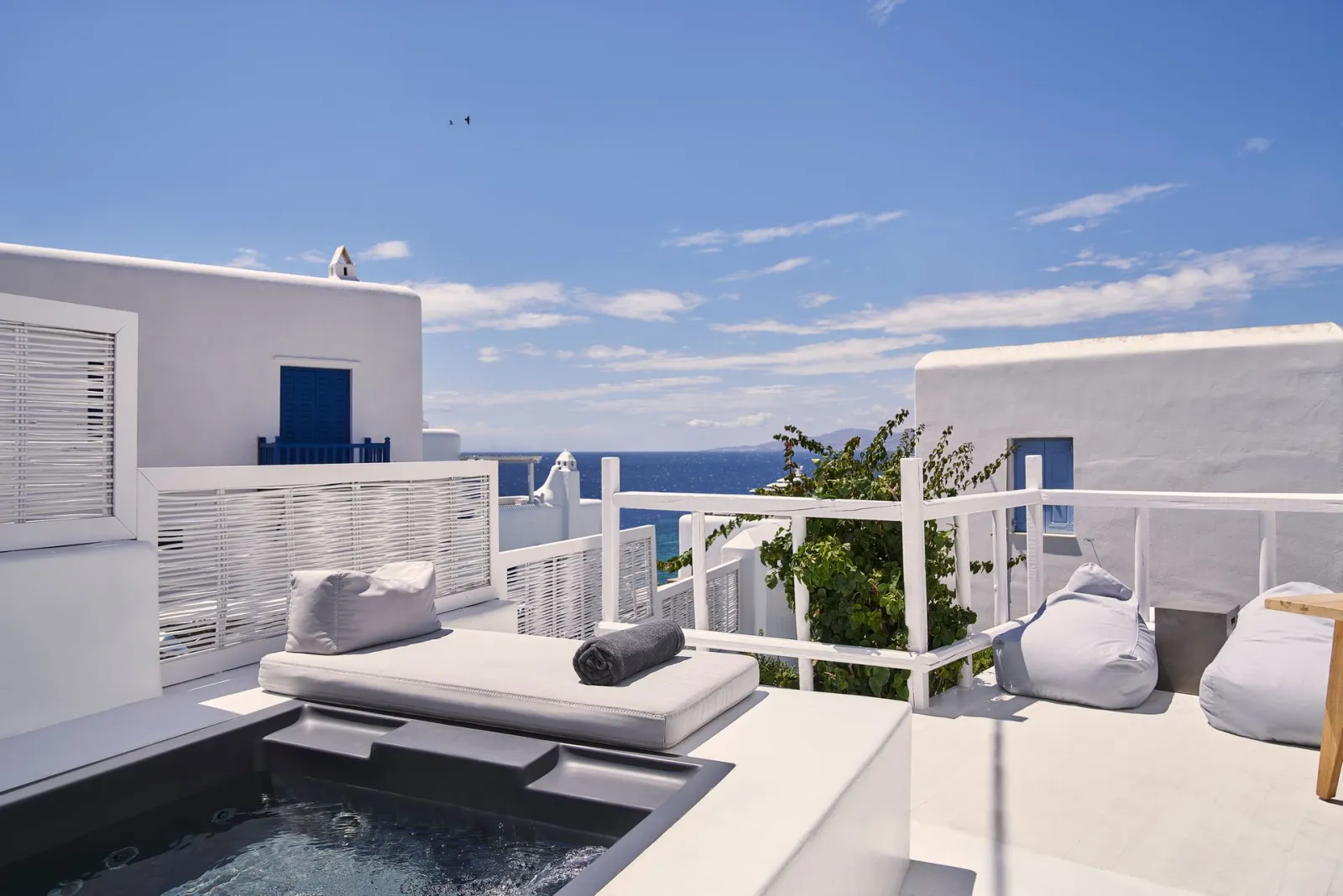 Superior Boho Sea View Suite Outdoor Hot Tub