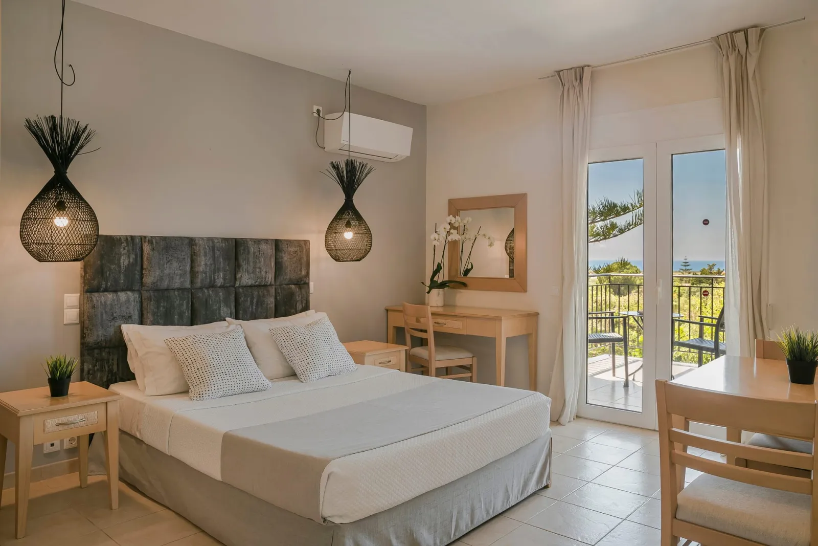 SUPERIOR GUESTROOM