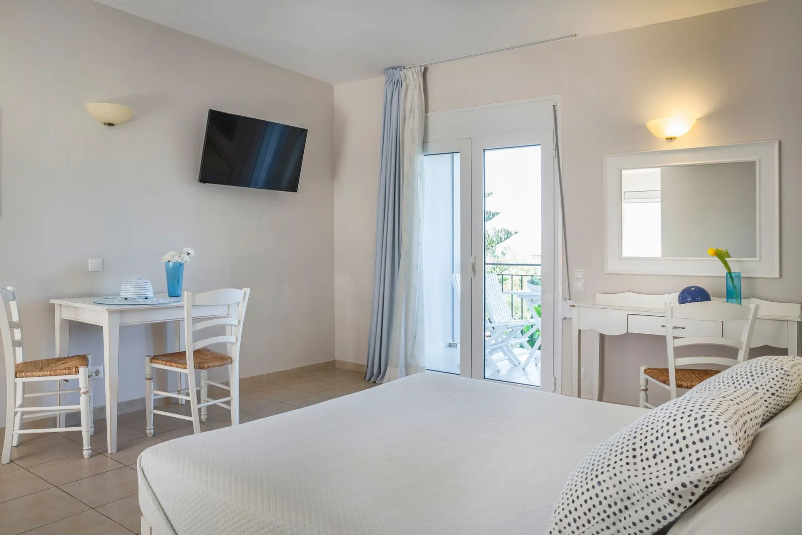 JUNIOR SUITE - Family room