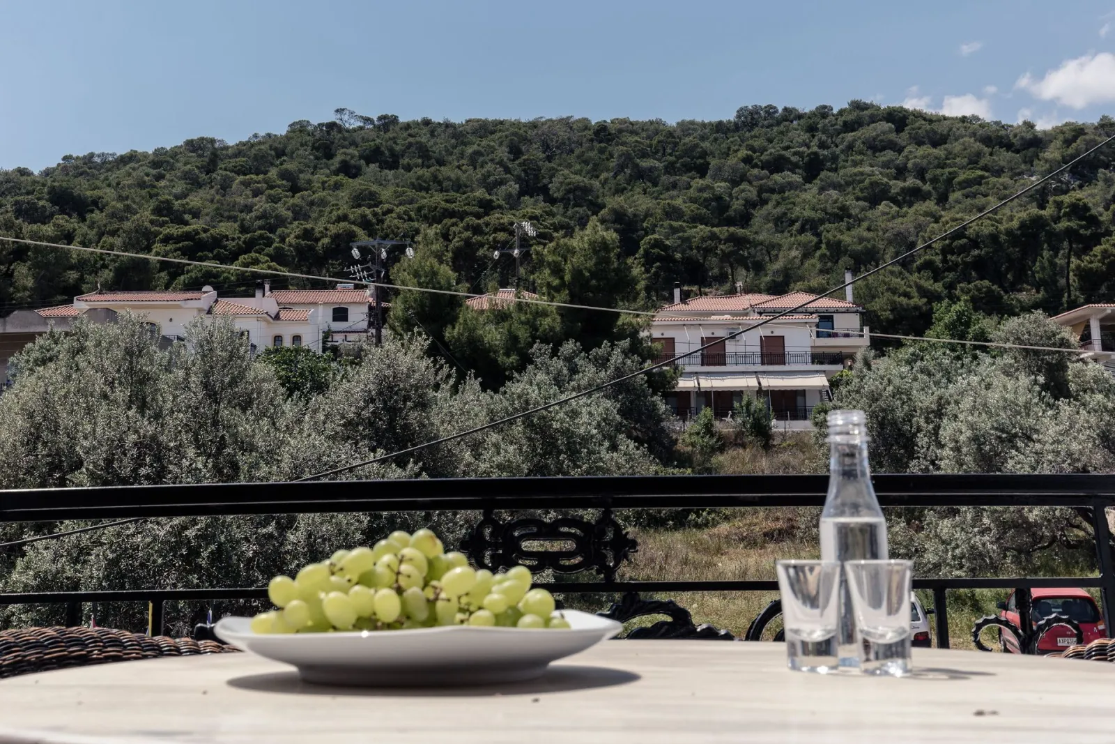One Bedroom Apartment with Mountain View – Split Level