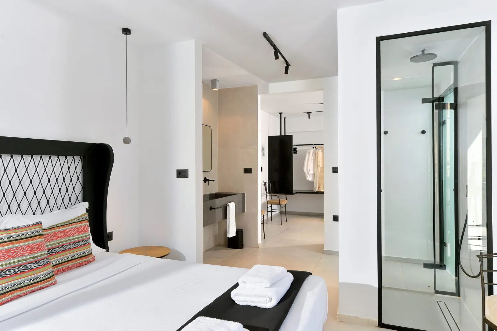 Superior Suite with Pool View