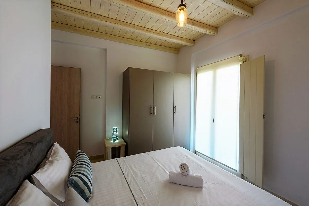 Cycladic Breeze Complex with Two Pools