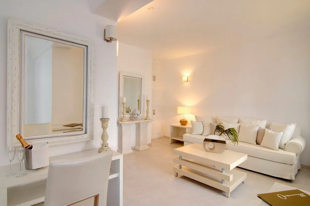Junior Villa with Outdoor Pool &amp; Panoramic View