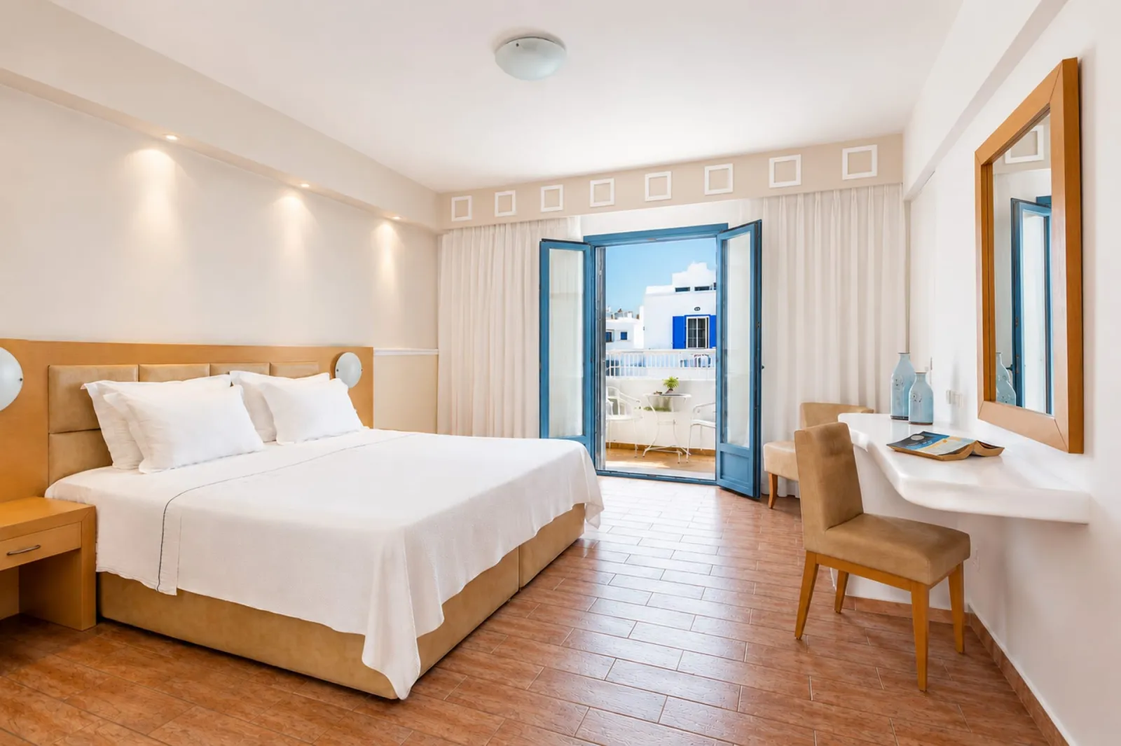 Grande Room   Max 3 adults or 2 adults & 2 children | 30 sq.m