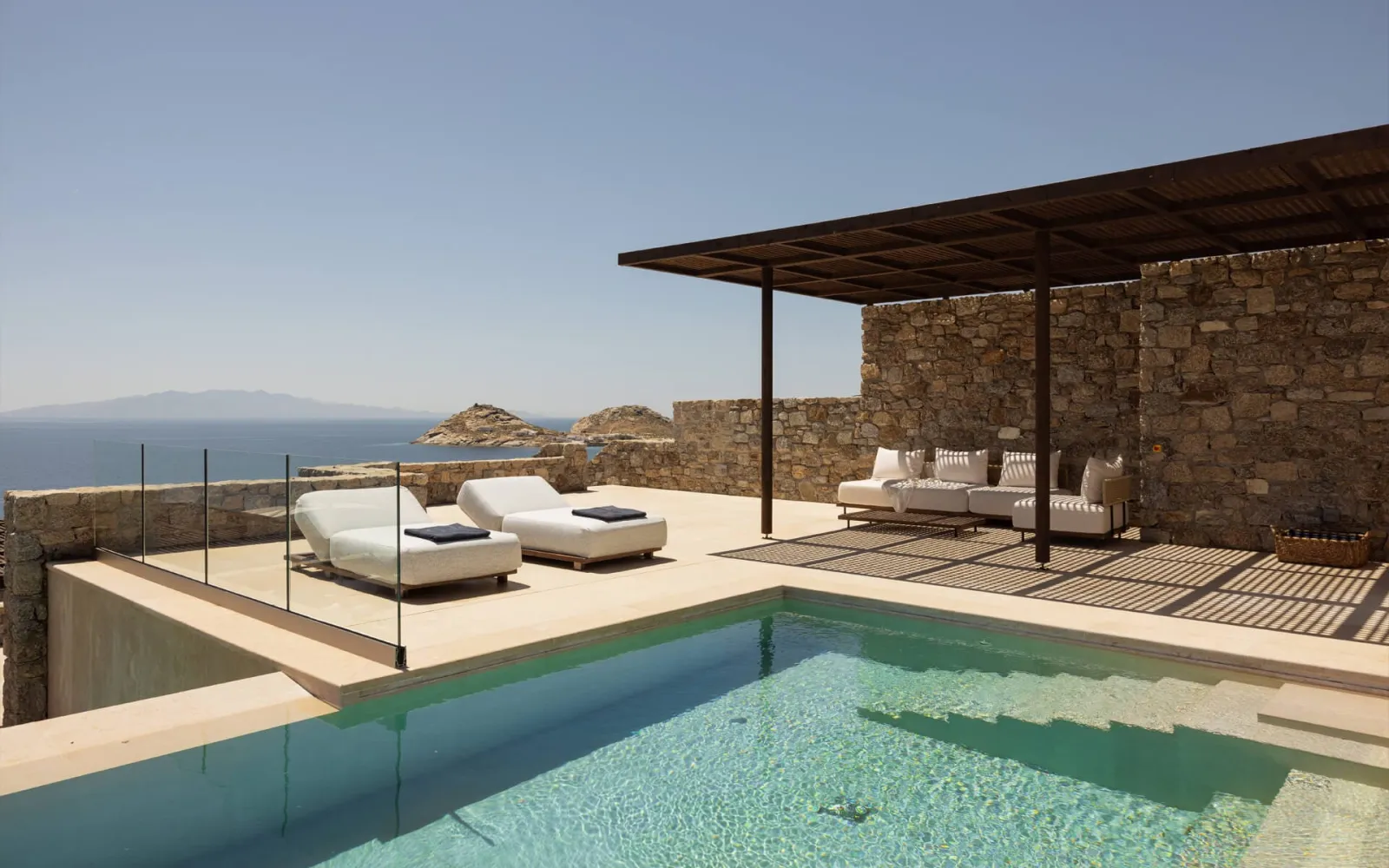 Four Bedroom Villa Calliope