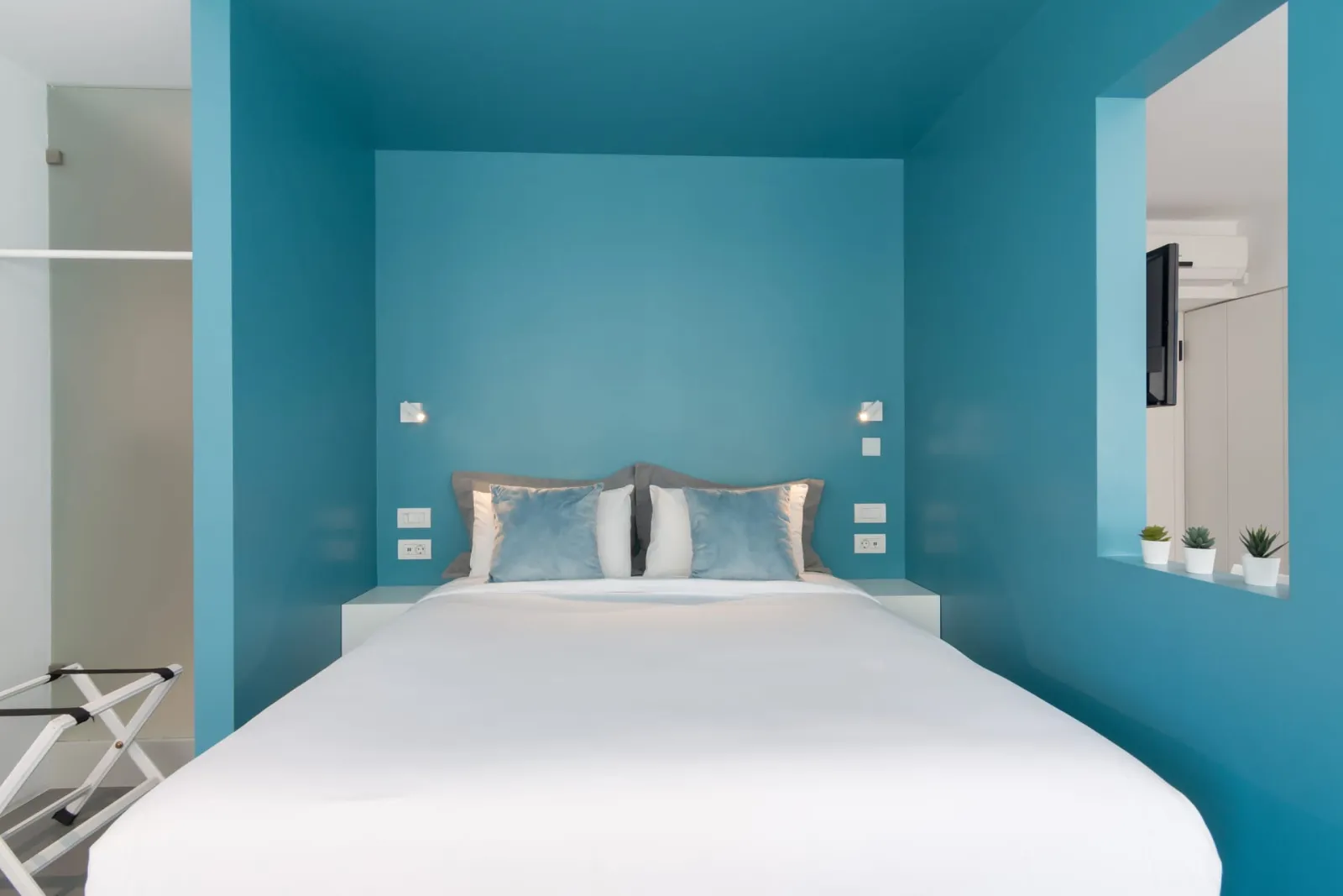 Petrol Apartment