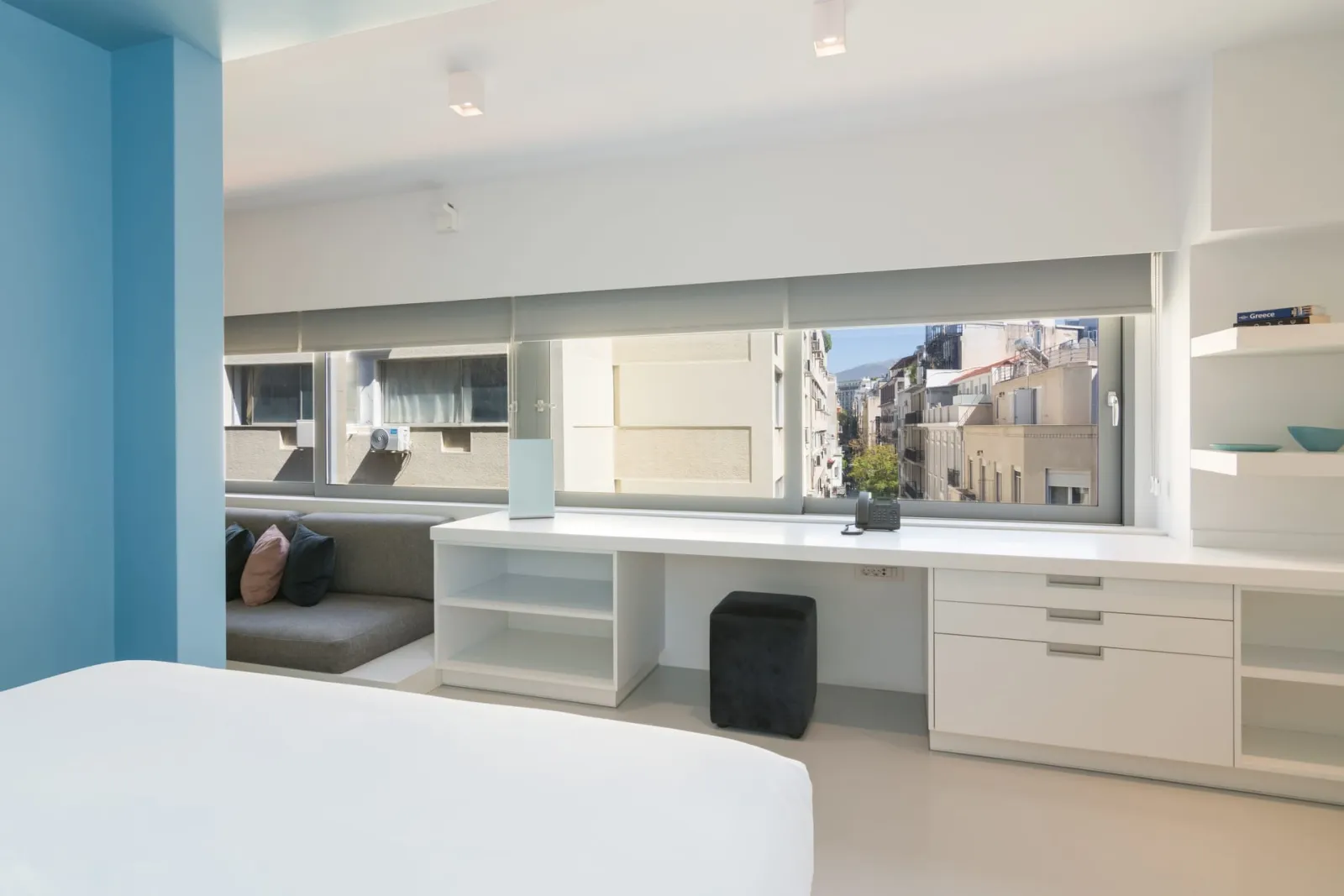 Aqua Apartment
