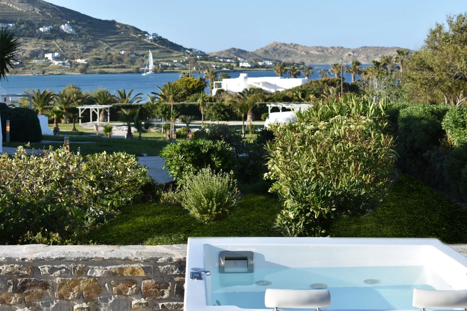 Deluxe Sea View White Villa