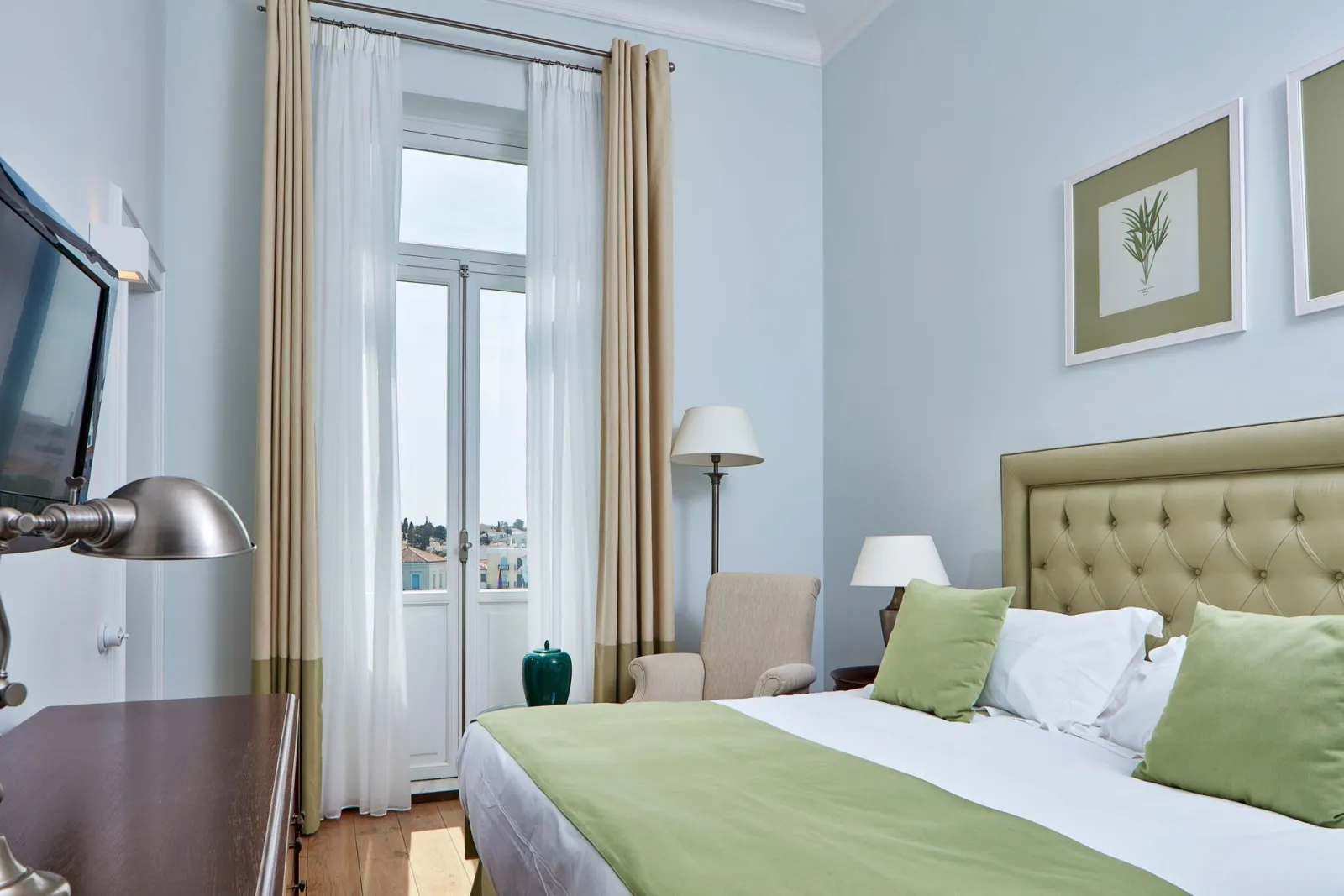 Deluxe Room Side Sea View (Historic Wing / New Wing)