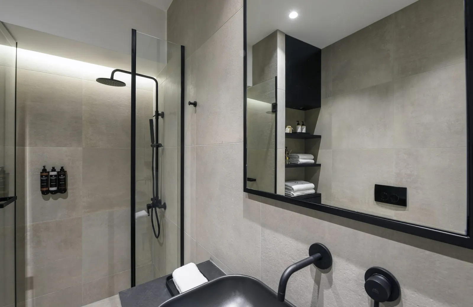 Dialogue | Lofts @Ladadika