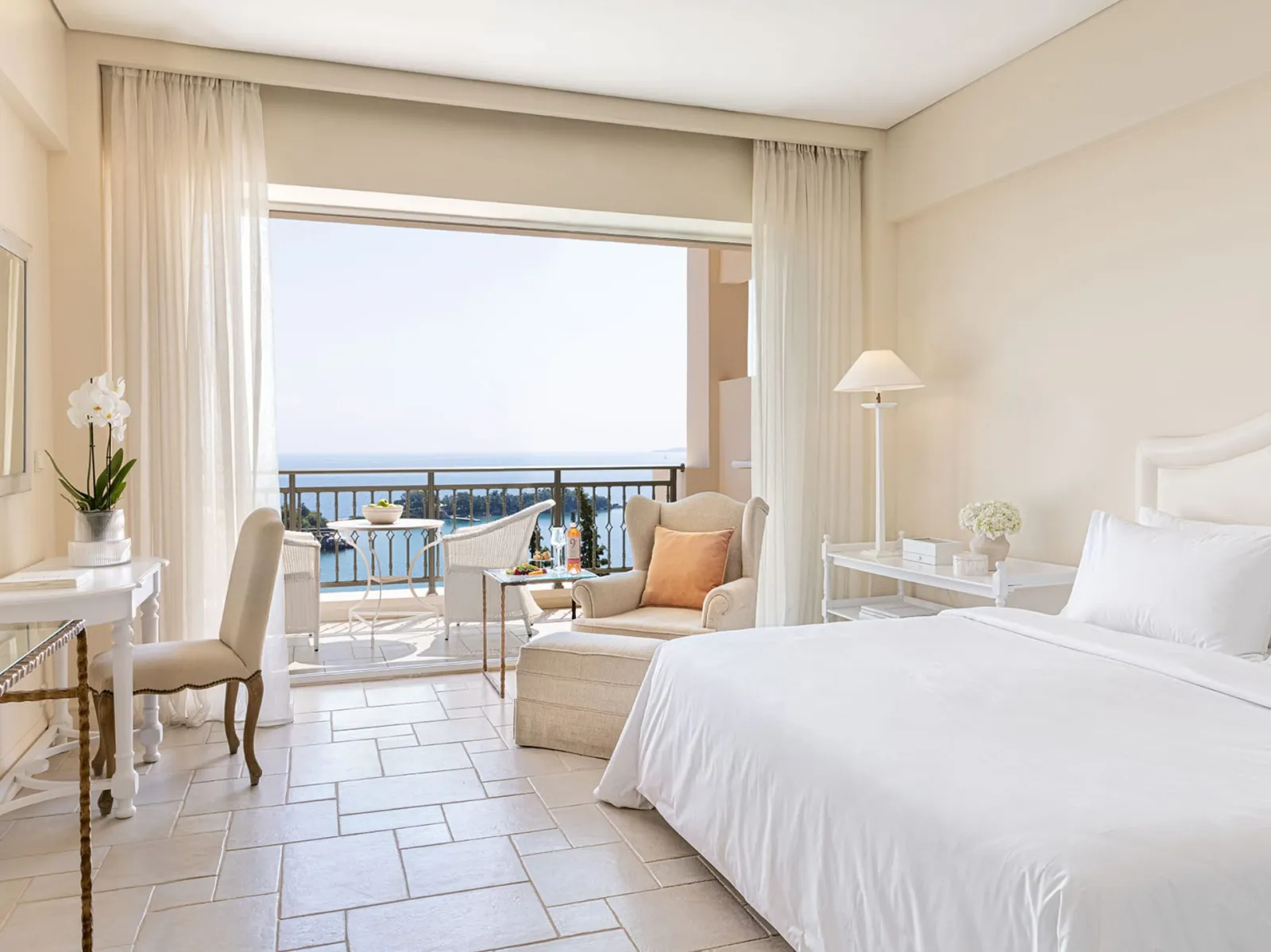 Superior Panoramic Guestroom Sea View