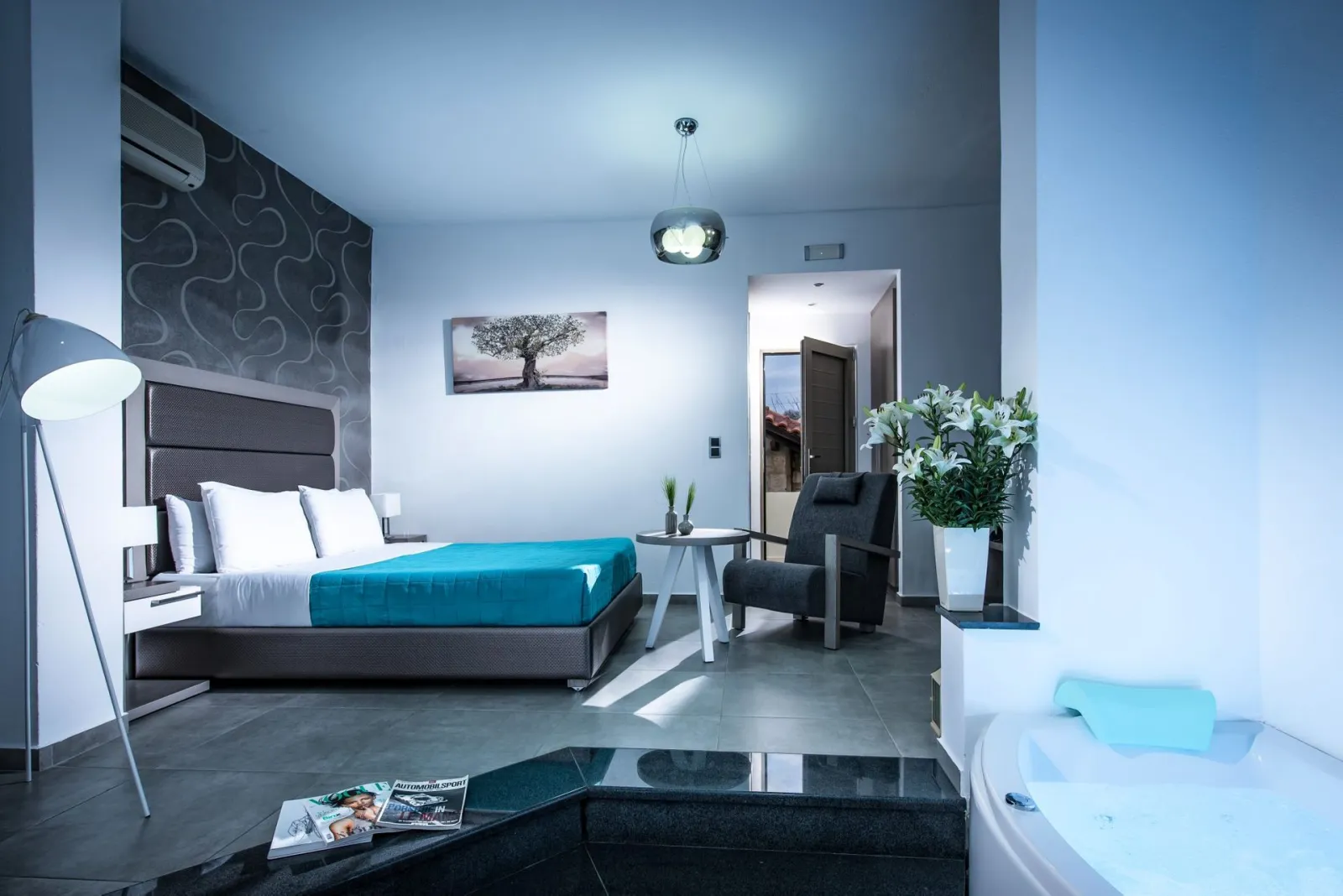 Junior Suite with Spa Bath Sea View