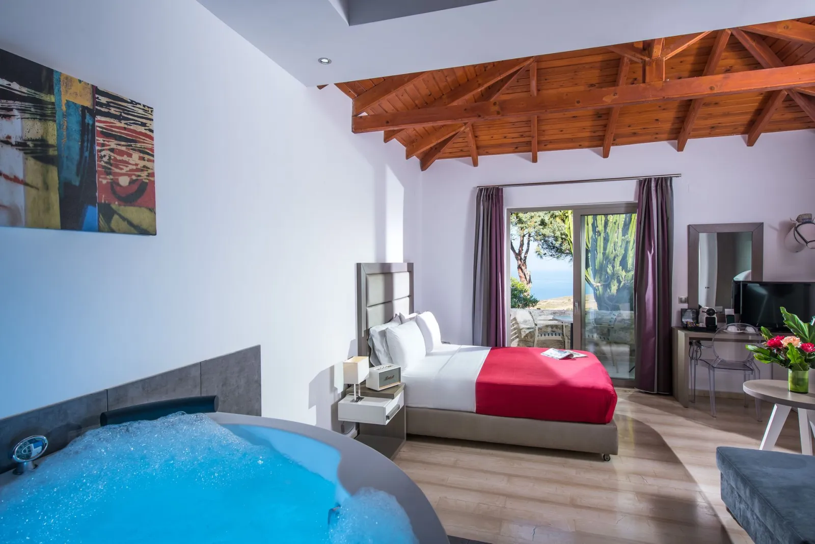 Deluxe Suite with Spa Bath Sea View
