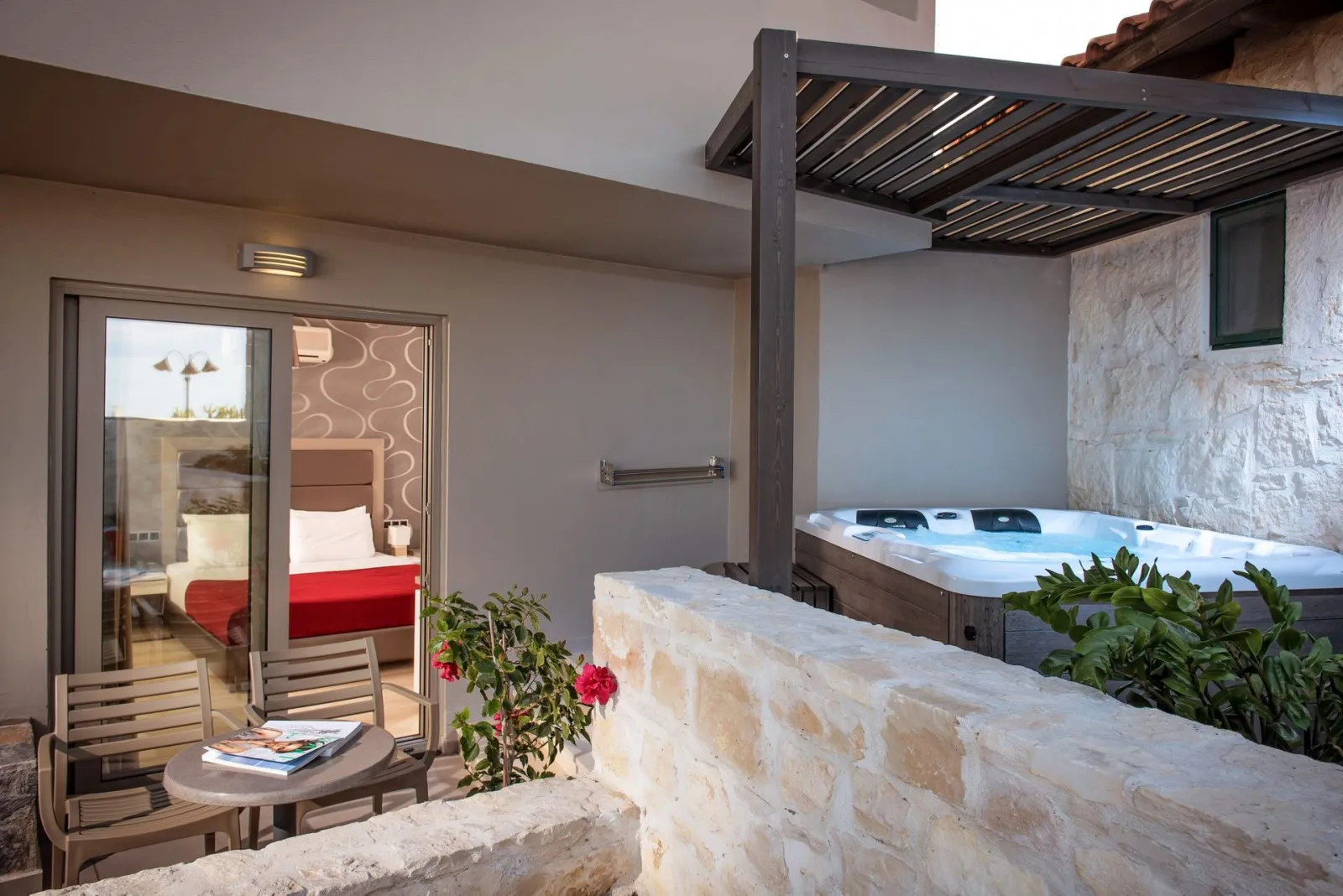 Mini Suite with Hot Tub Sea View