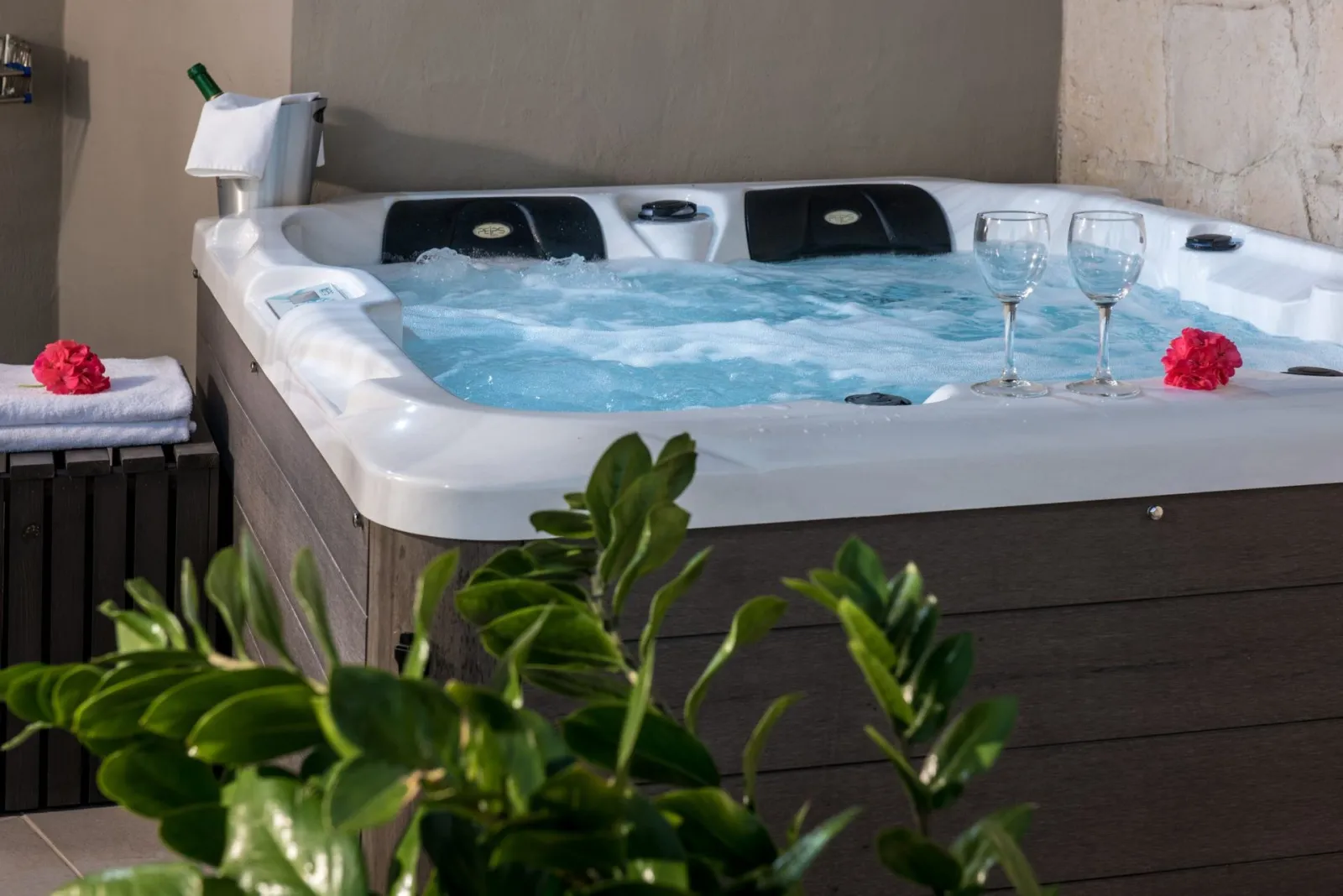 Mini Suite with Hot Tub Sea View