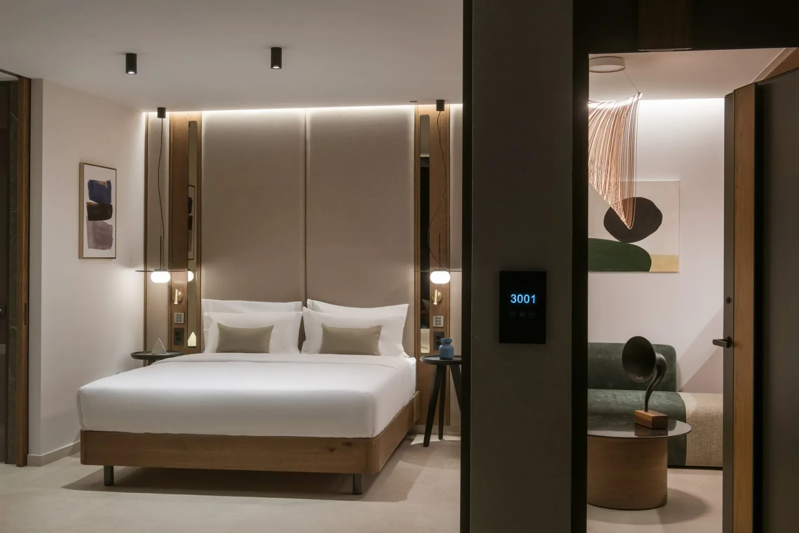 Cave Suite with Private Pool Garden View