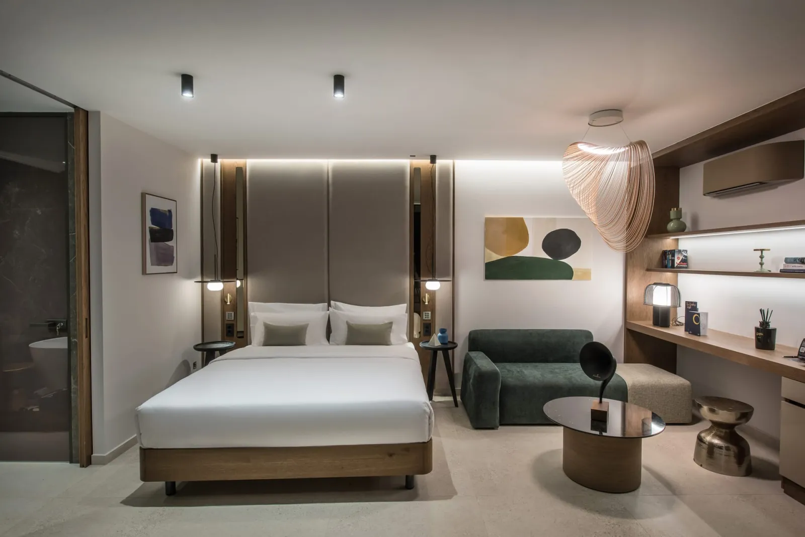 Cave Suite with Private Pool Garden View