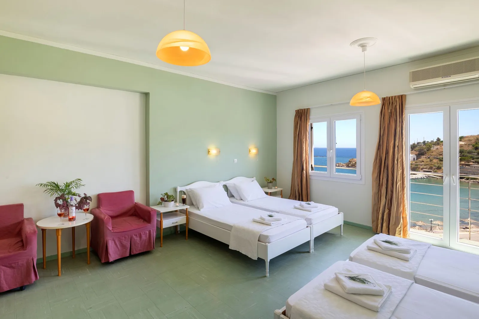 Quadruple Room Sea View