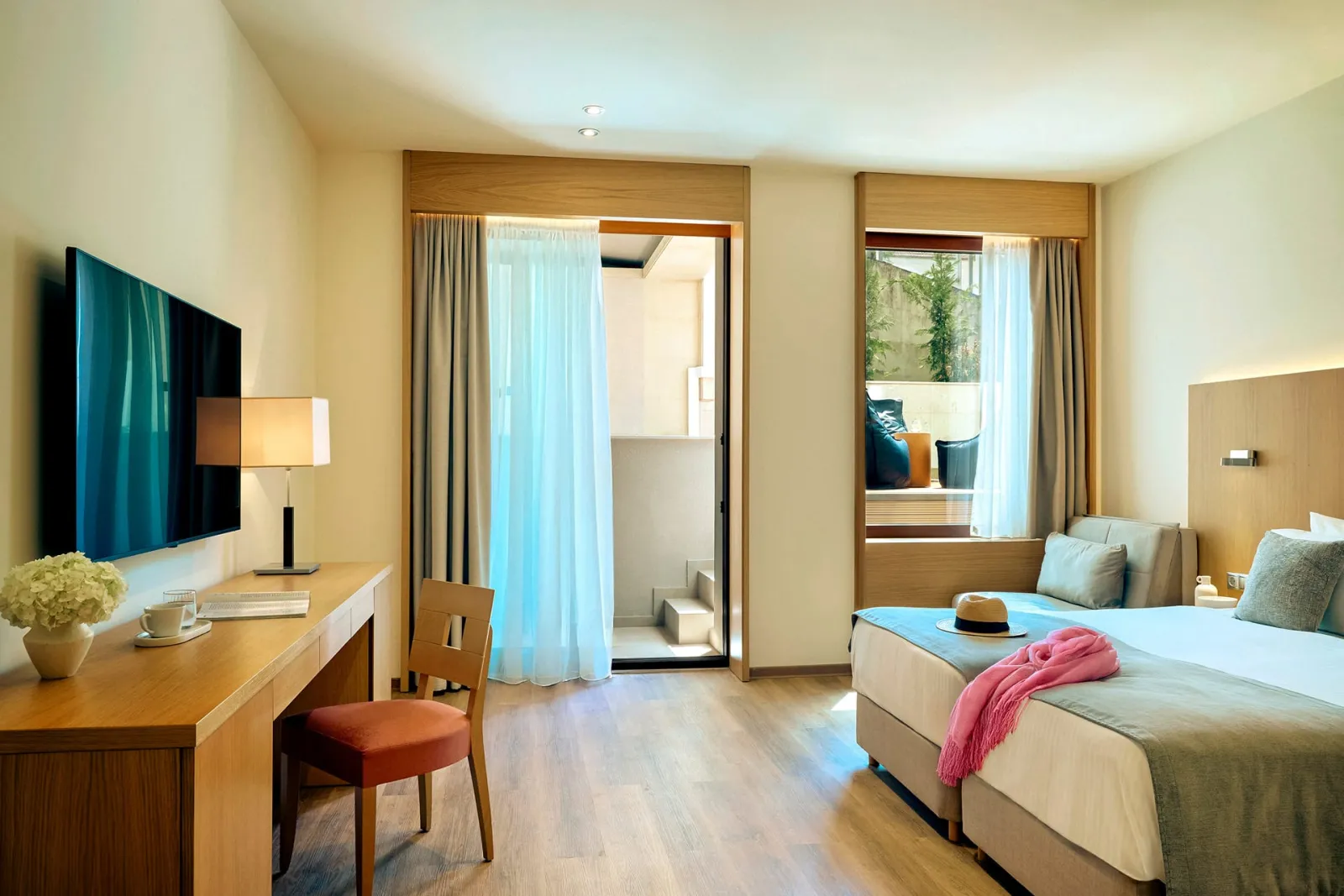 Executive Suite Private Pool