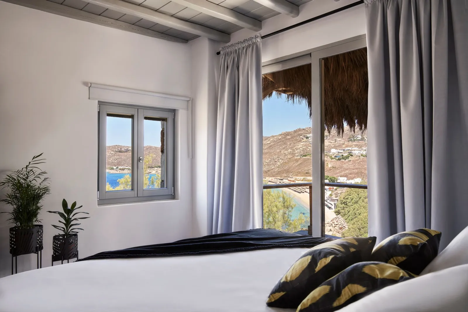 Open Plan Sea View House