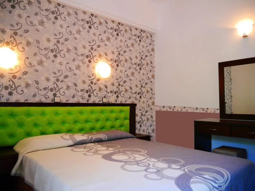Standard Room with Mountain View
