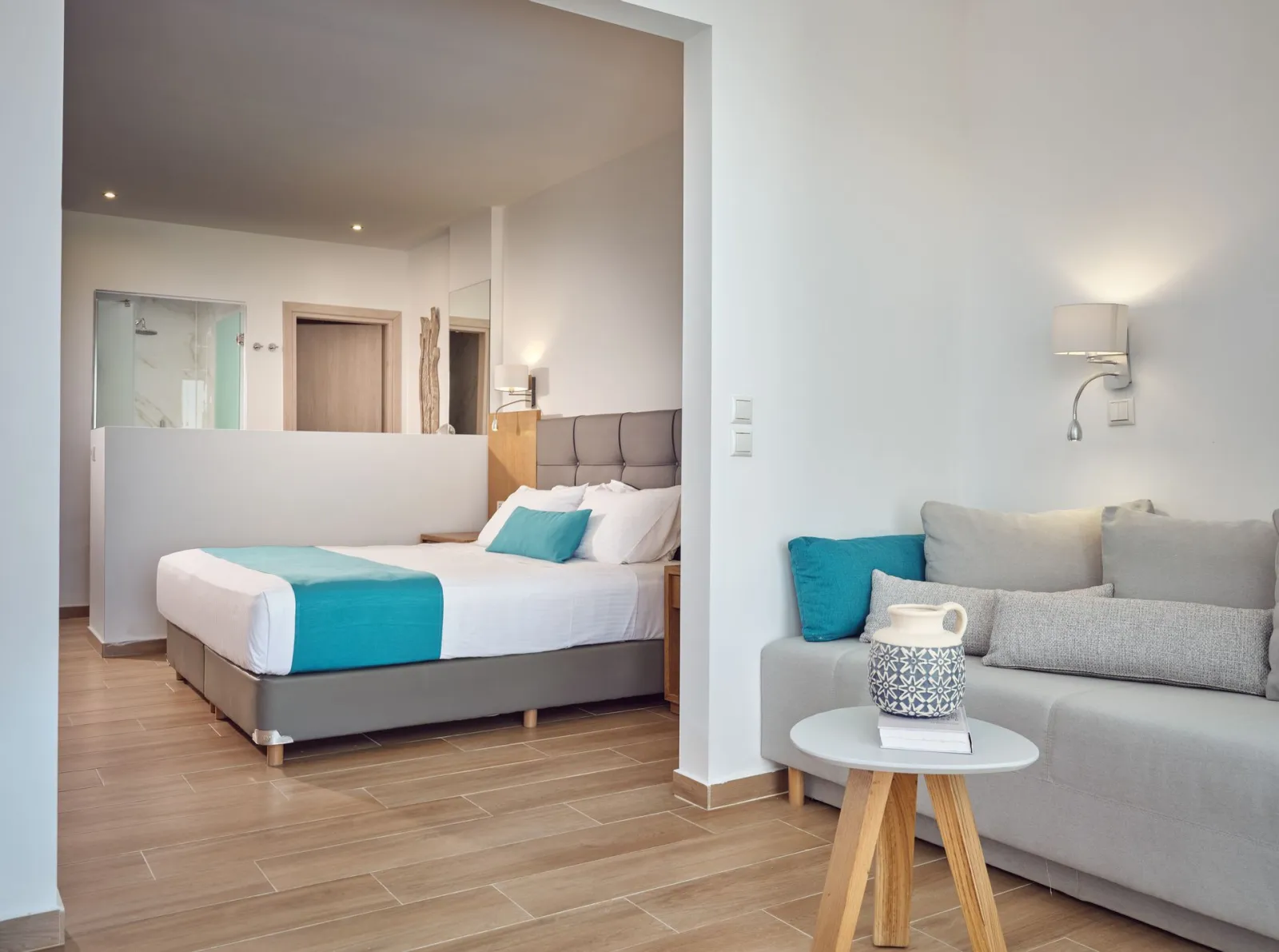 SeaSide Honeymoon suite with Private Pool-Euphoria