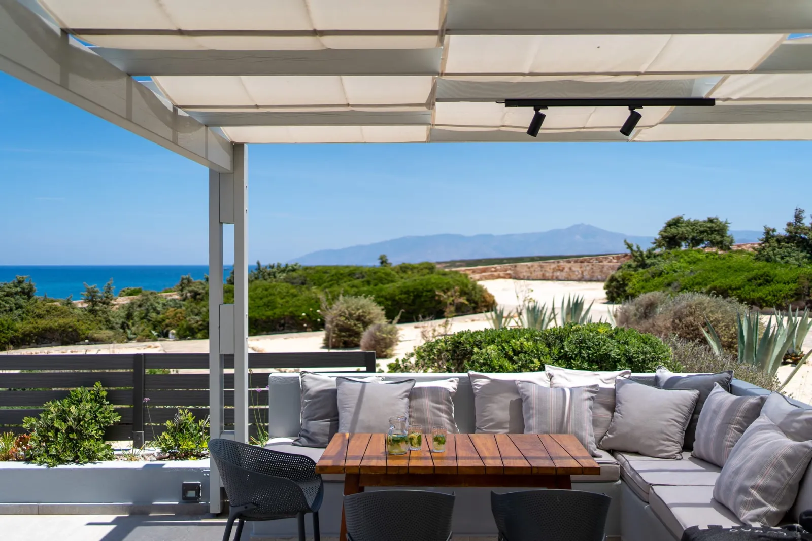 Executive Villa Sea View