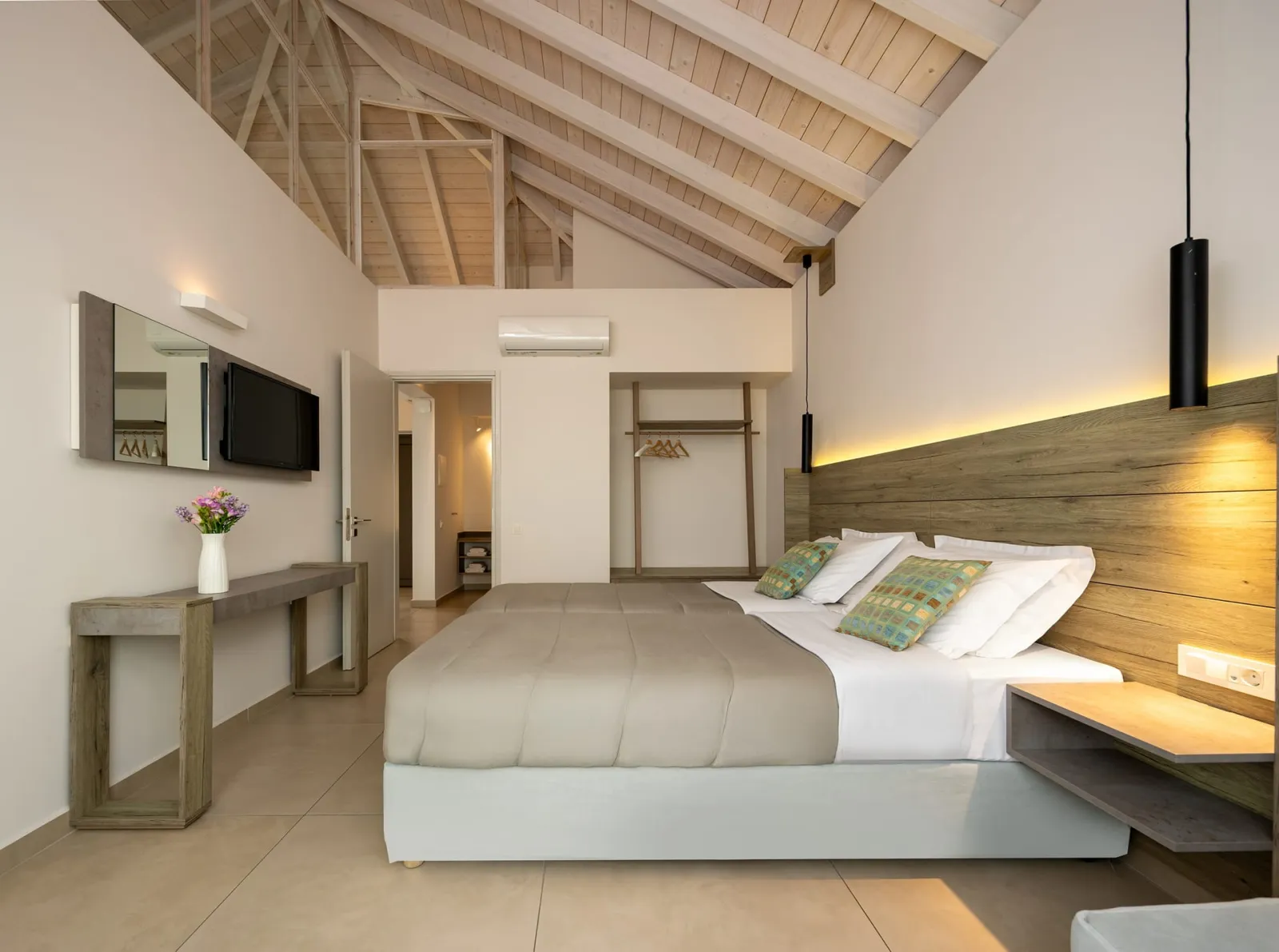 Deluxe Apartment with Private Pool