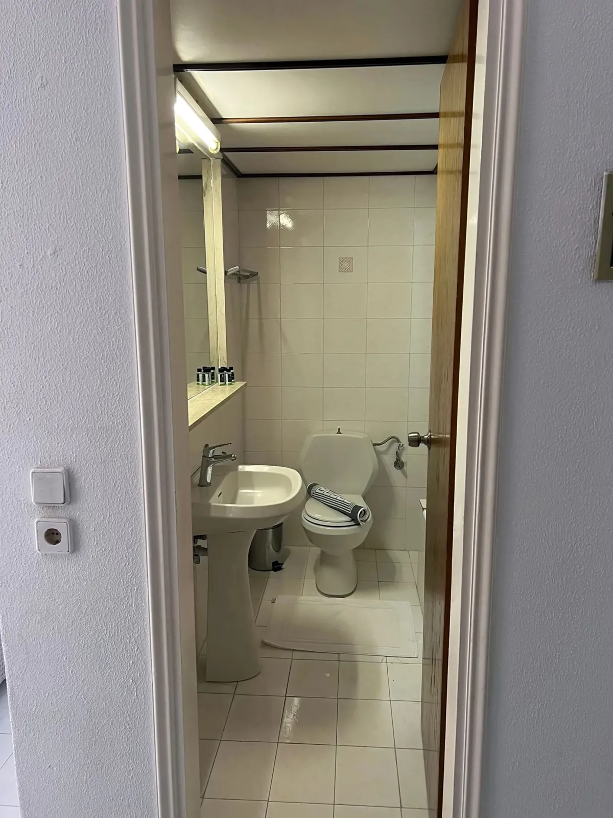 One Bedroom Apartment
