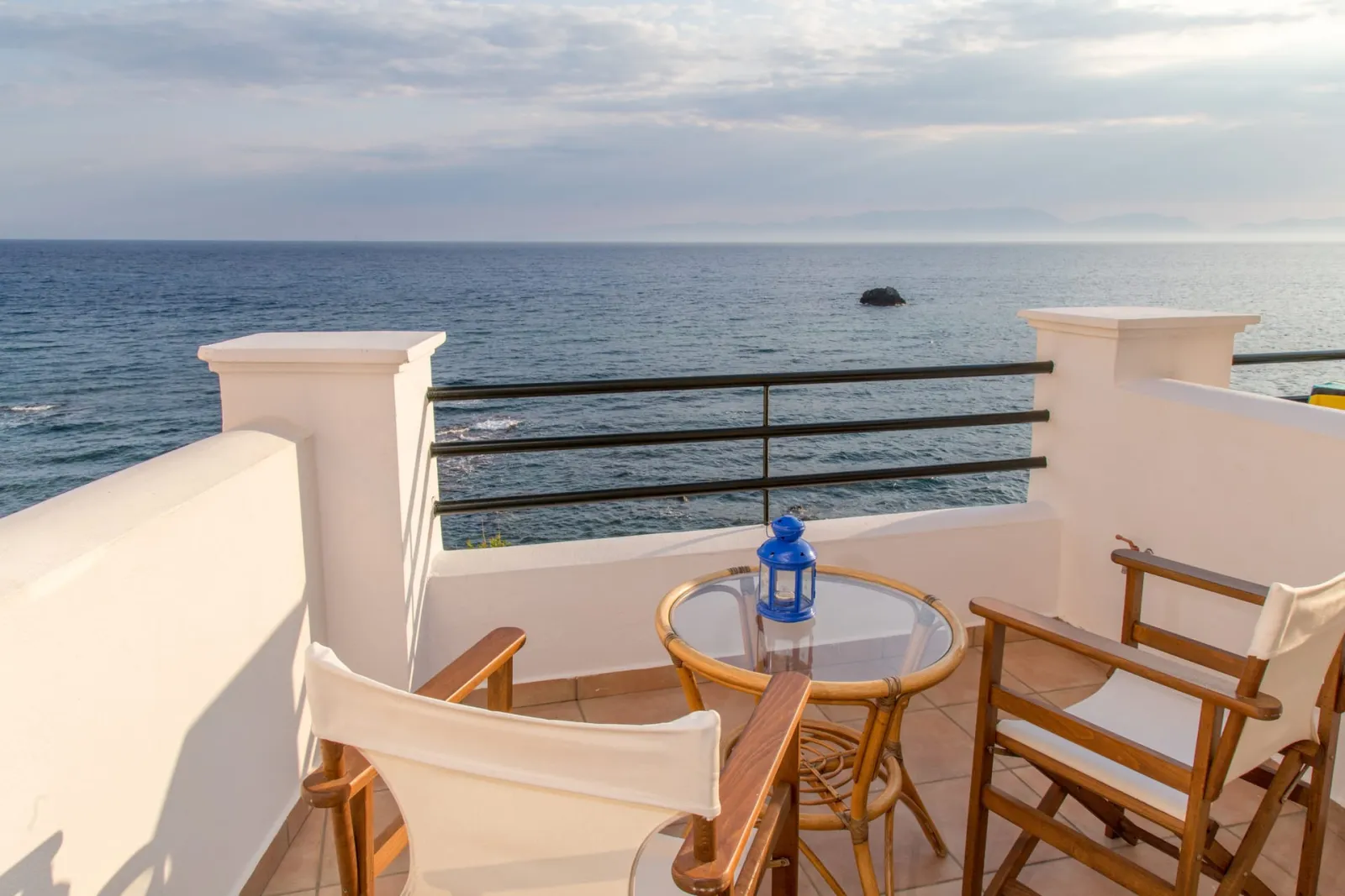 One Bedroom Apartment Sea View