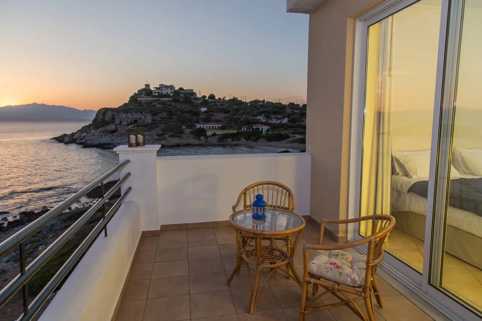 Residence with Sea View